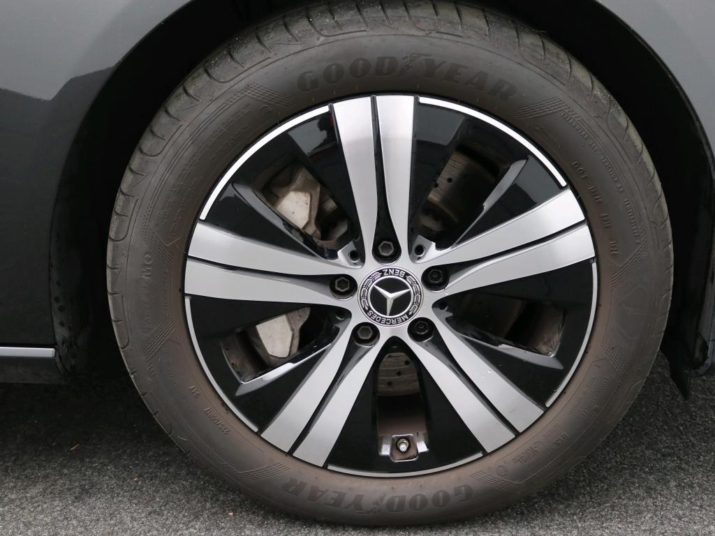 Mercedes-Benz C-klasse Estate 300 e Star Edition 3