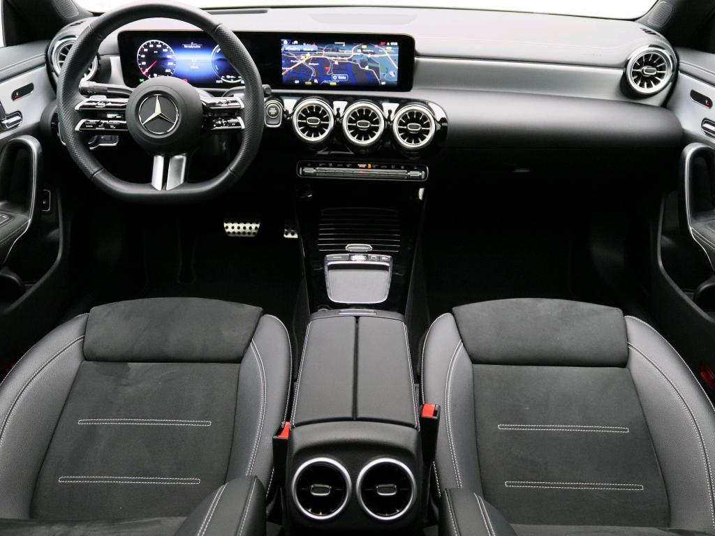 Mercedes-Benz CLA-klasse 250 e AMG Business Solution 4