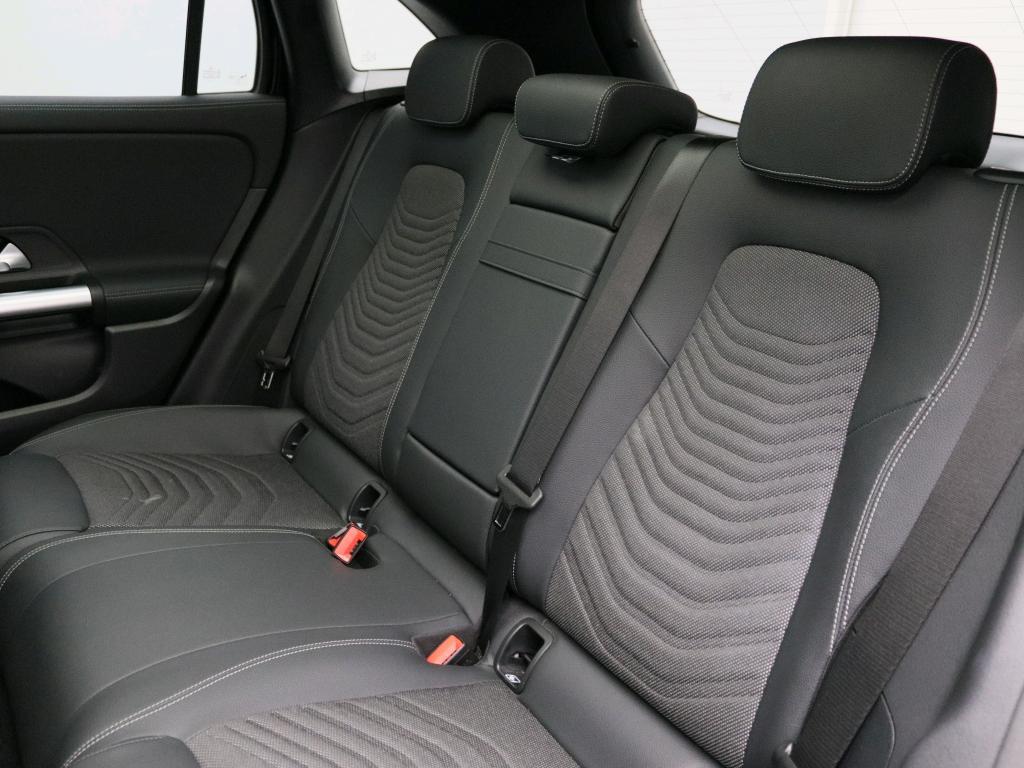 Mercedes-Benz EQA 250+ Business Line Limited  71 kWh Accu 7