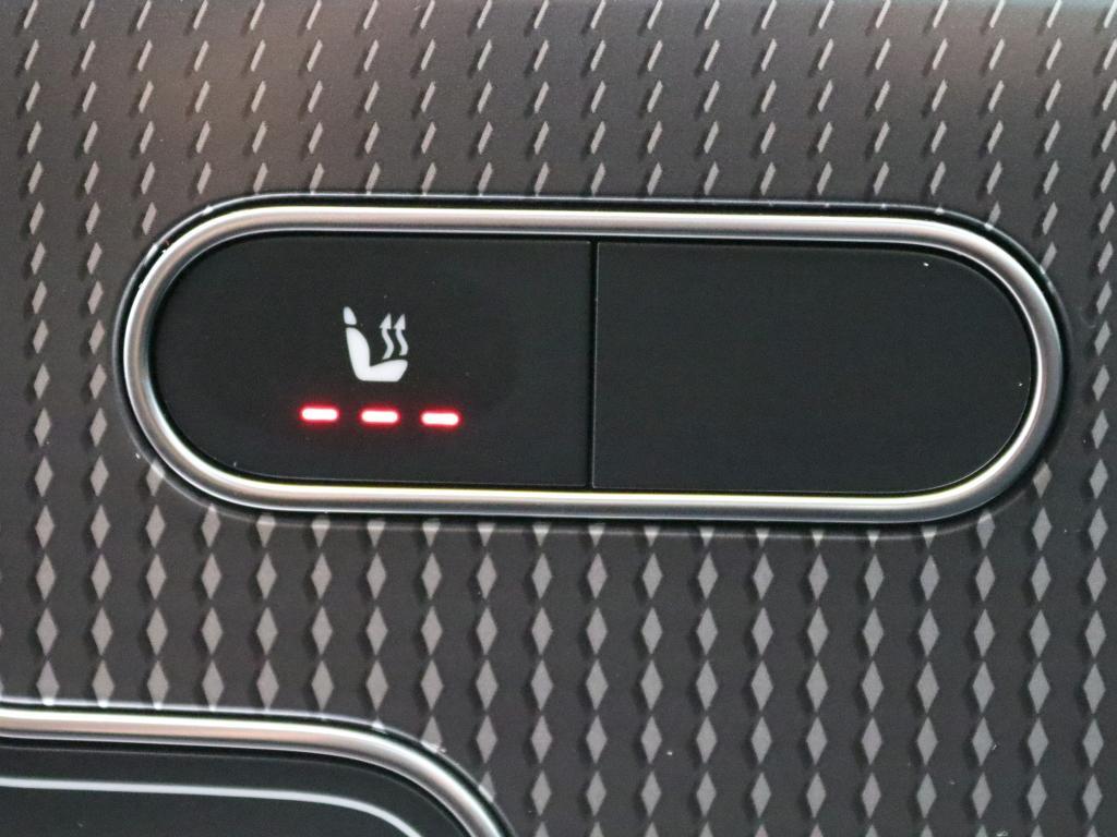 Mercedes-Benz GLB 200 Luxury Business Solution 15