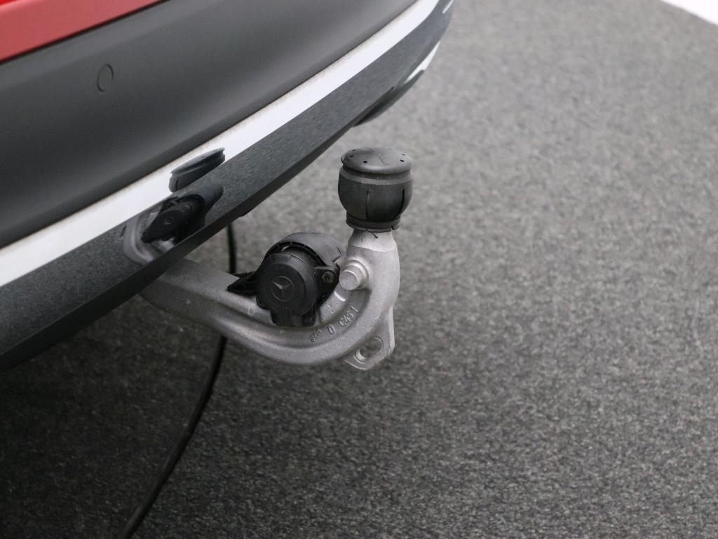 Mercedes-Benz GLB 200 Luxury Business Solution 4