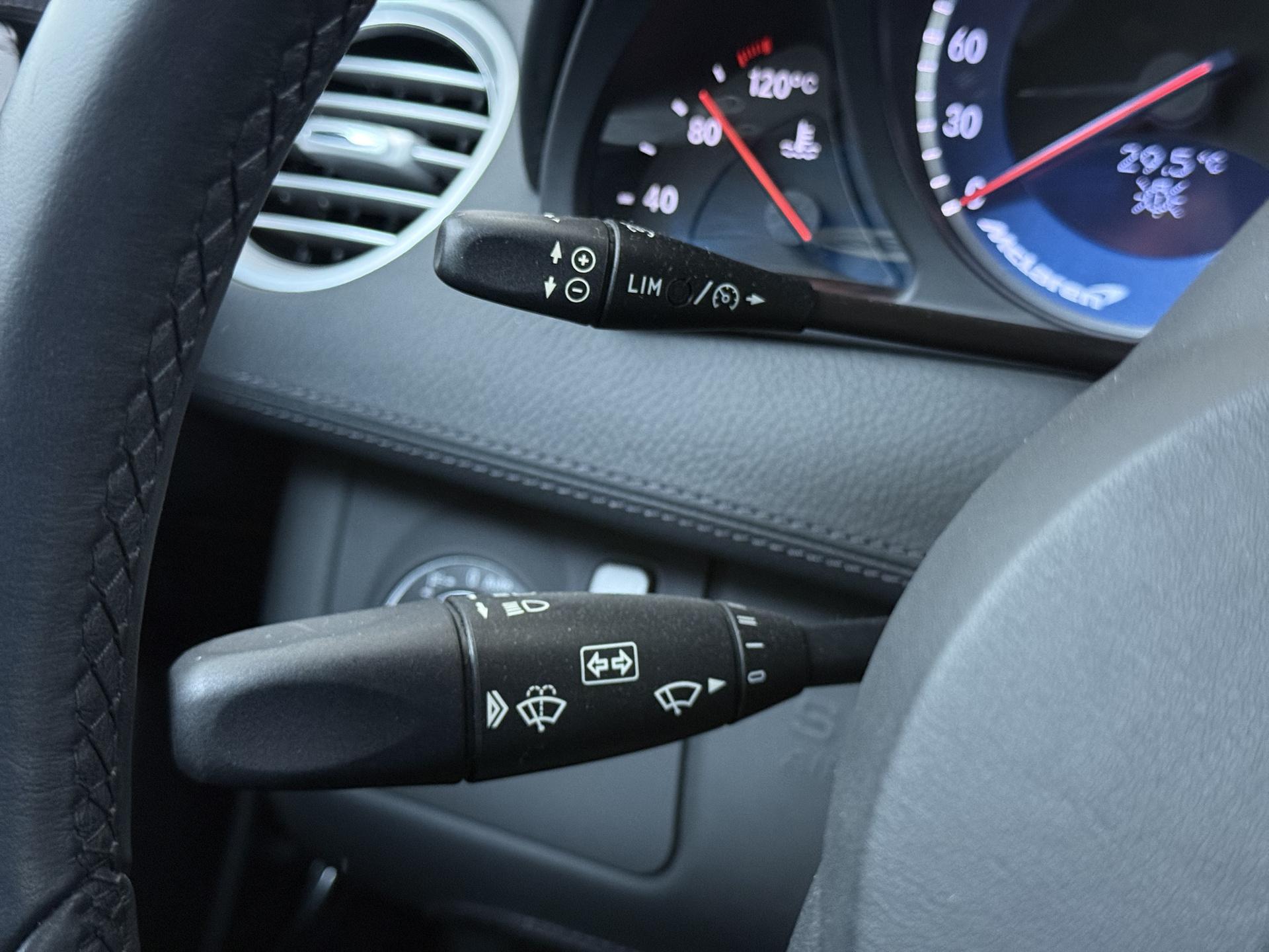 Mercedes-Benz SLR 5.4 V8 McLaren 21