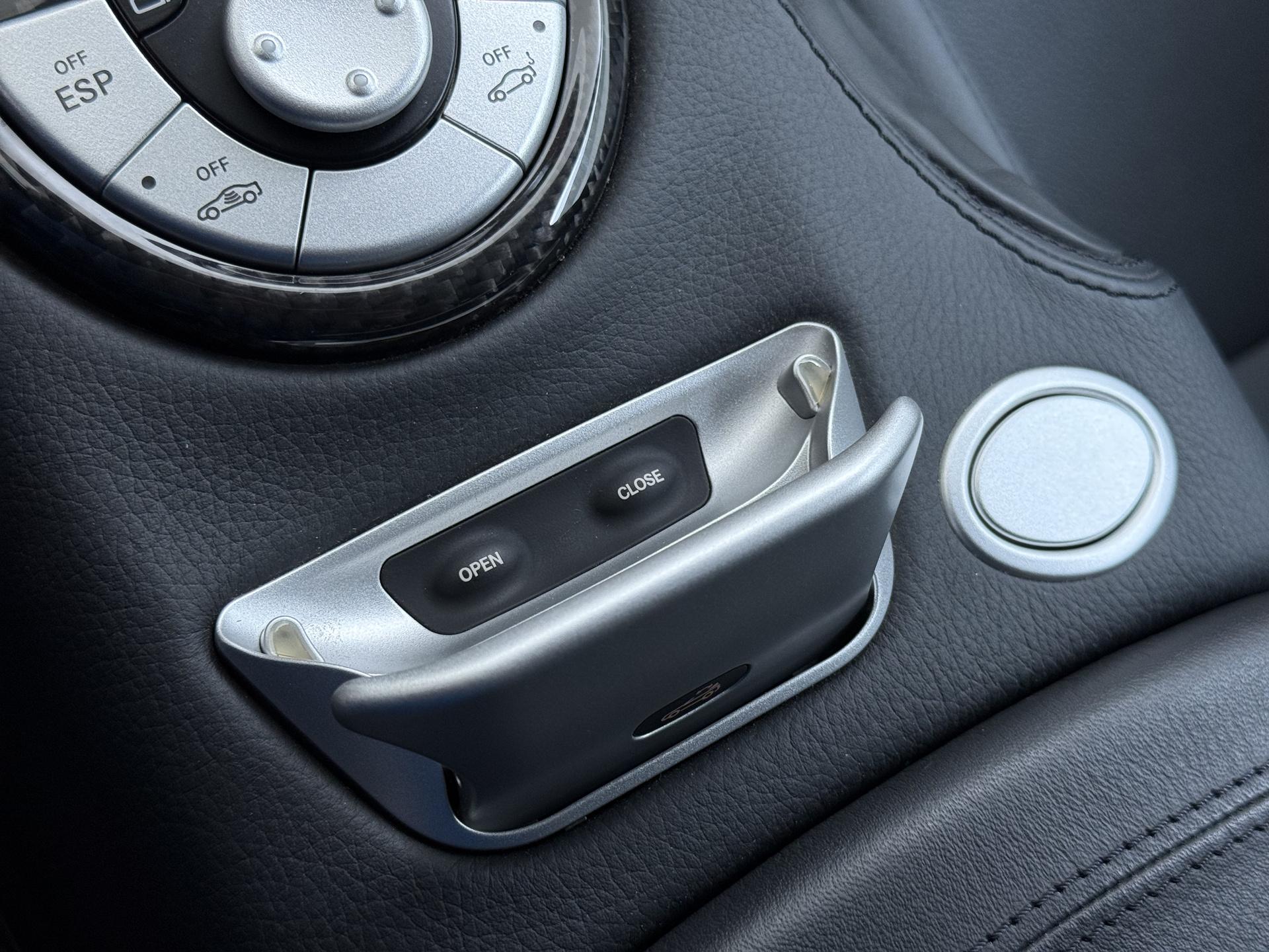 Mercedes-Benz SLR 5.4 V8 McLaren 30