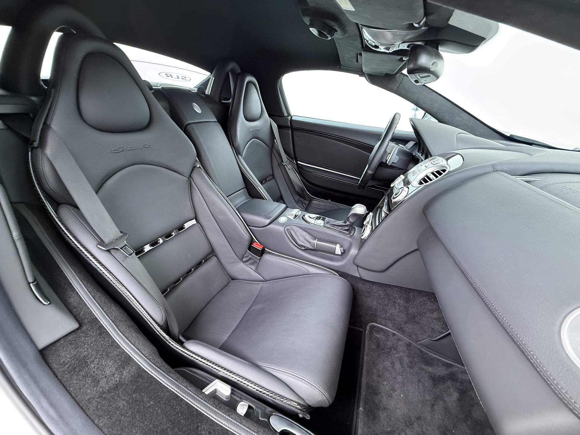 Mercedes-Benz SLR 5.4 V8 McLaren 33