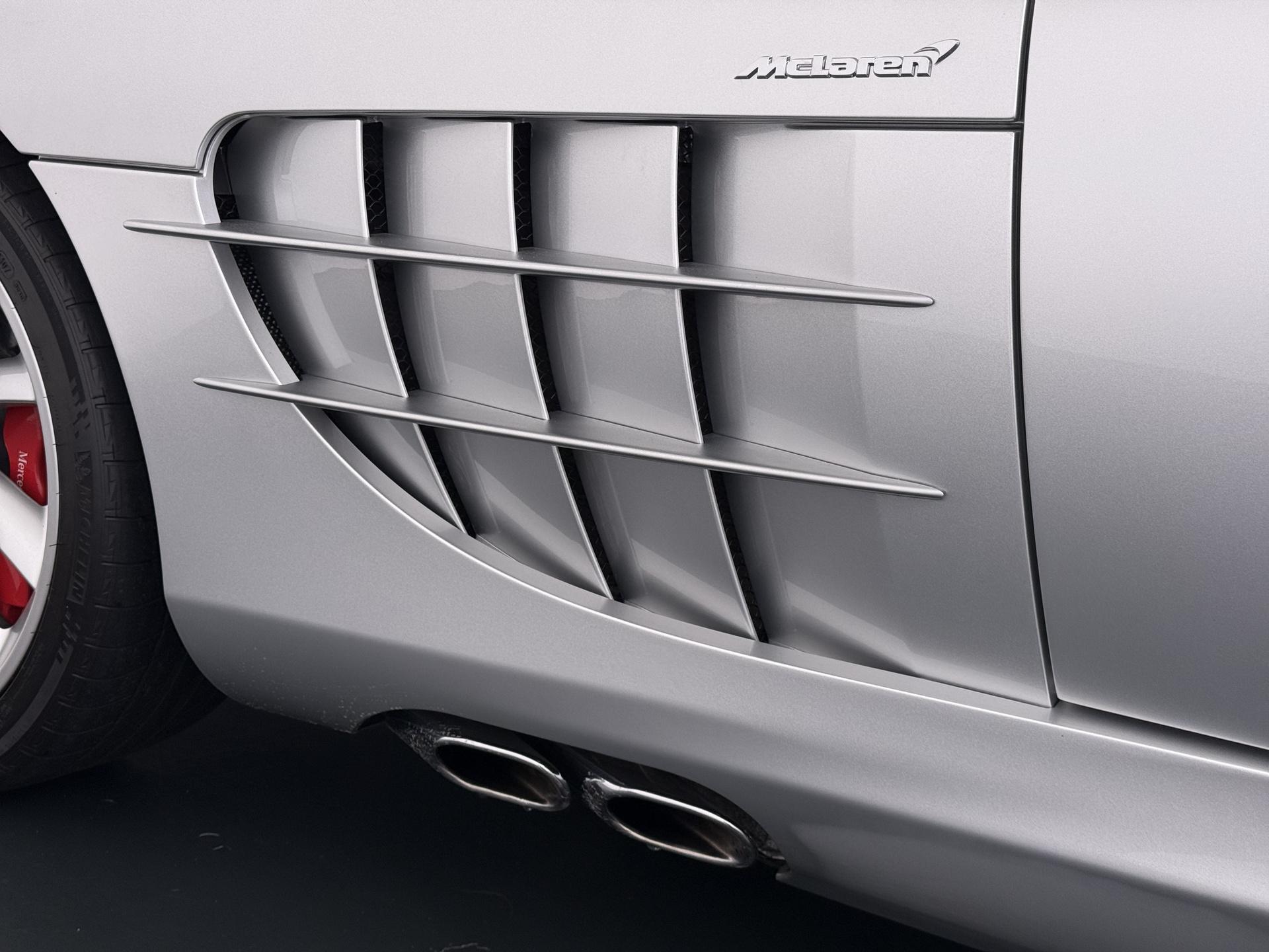 Mercedes-Benz SLR 5.4 V8 McLaren 35