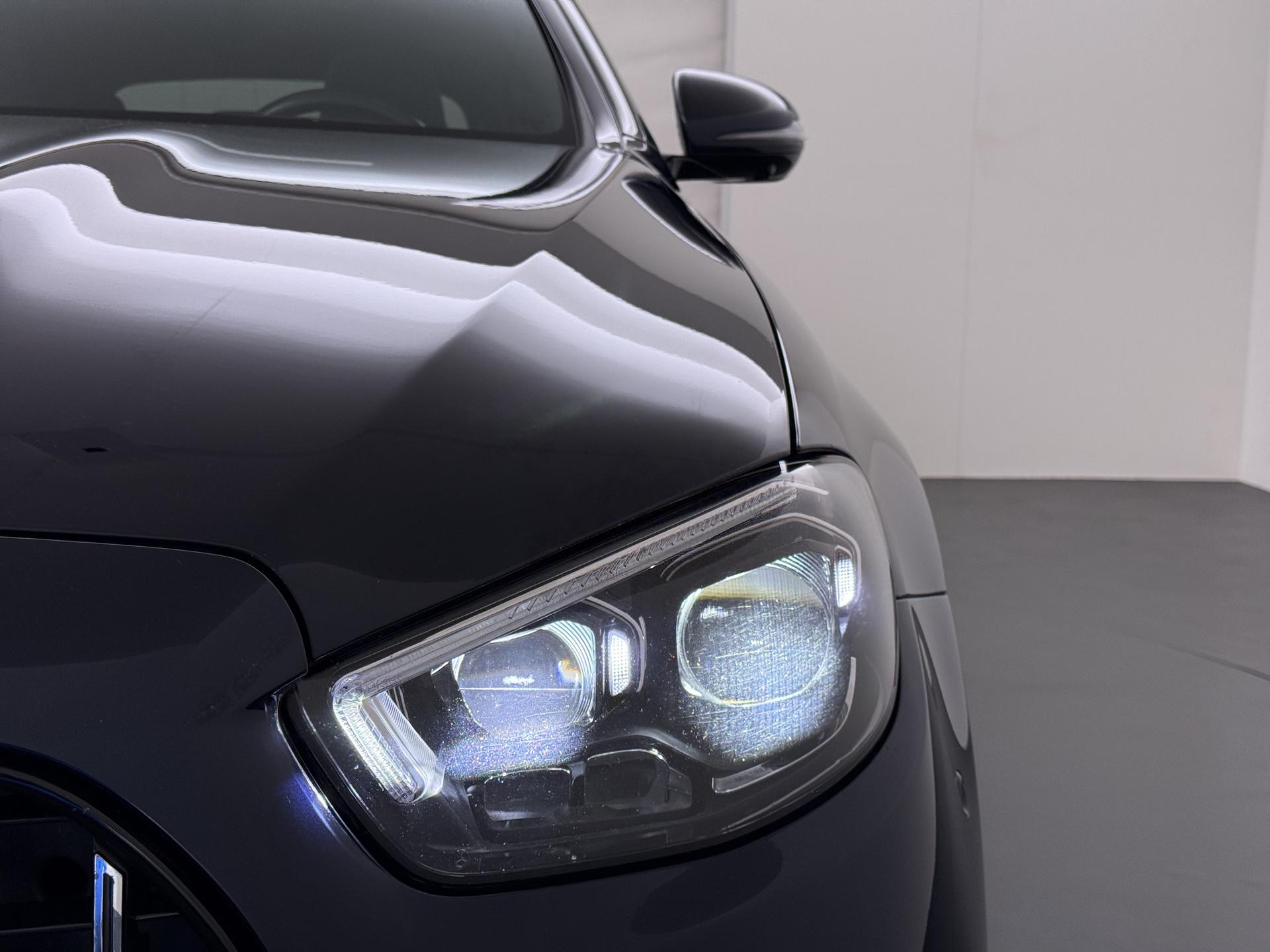 Mercedes-Benz E-klasse Estate 300 de AMG Line 13