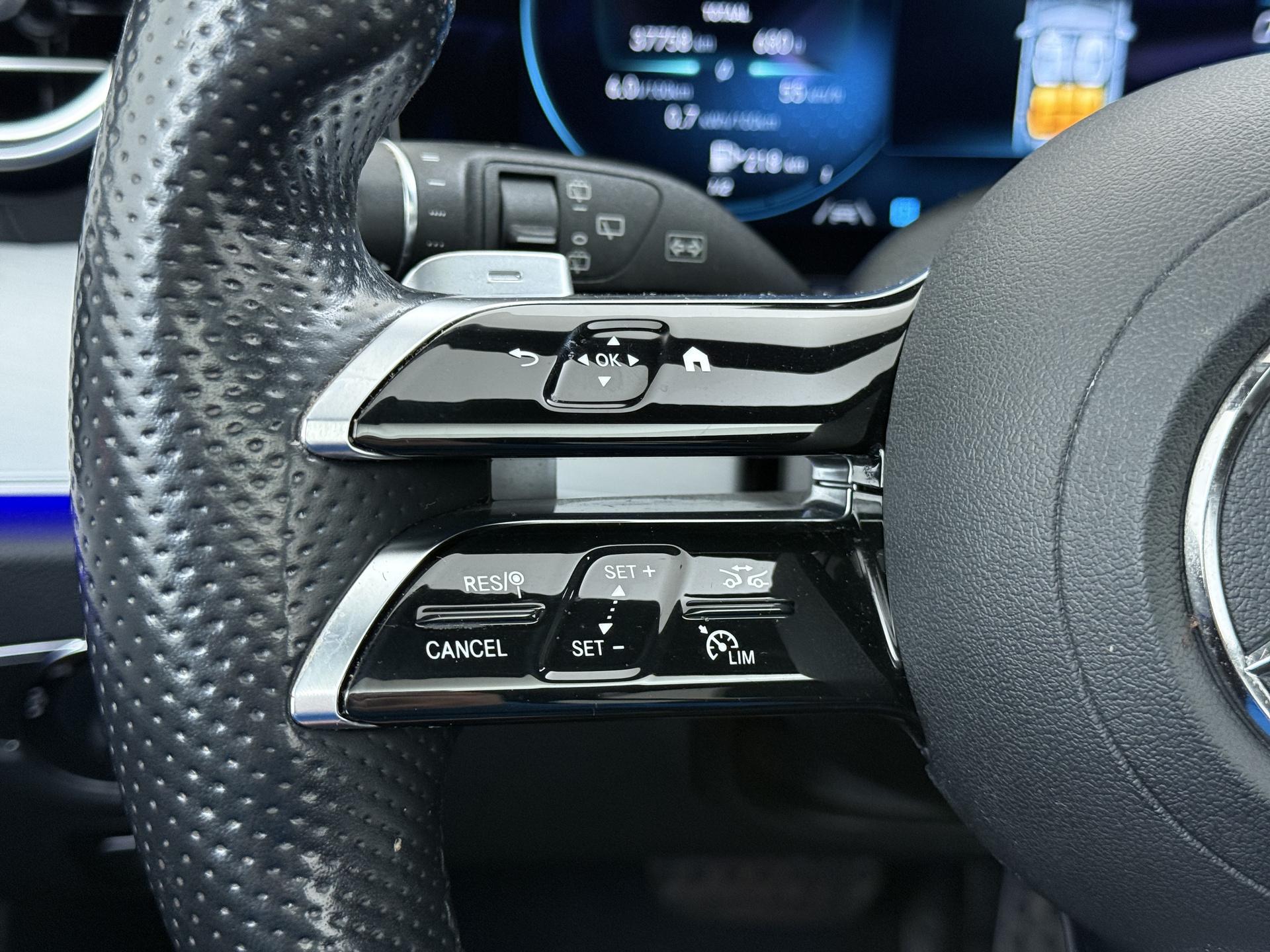 Mercedes-Benz E-klasse Estate 300 de AMG Line 15