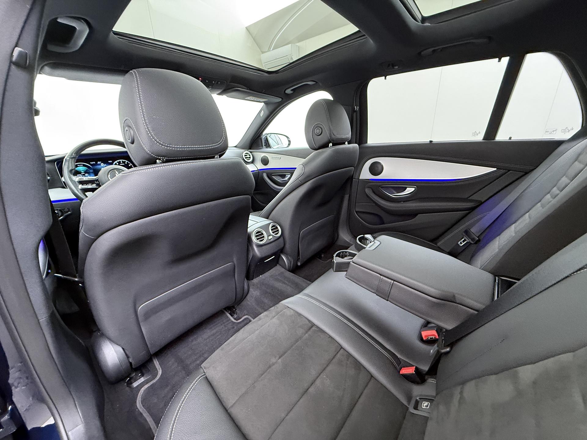 Mercedes-Benz E-klasse Estate 300 de AMG Line 22