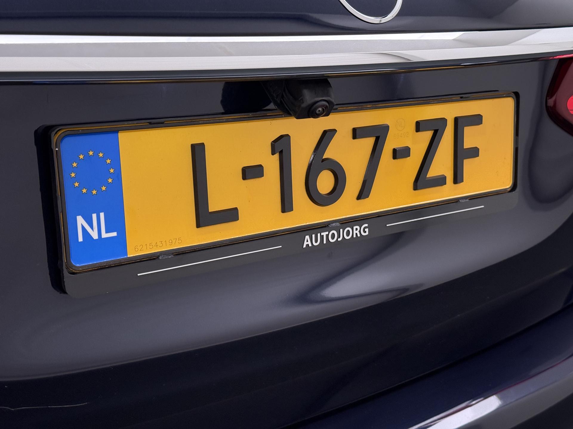 Mercedes-Benz E-klasse Estate 300 de AMG Line 23