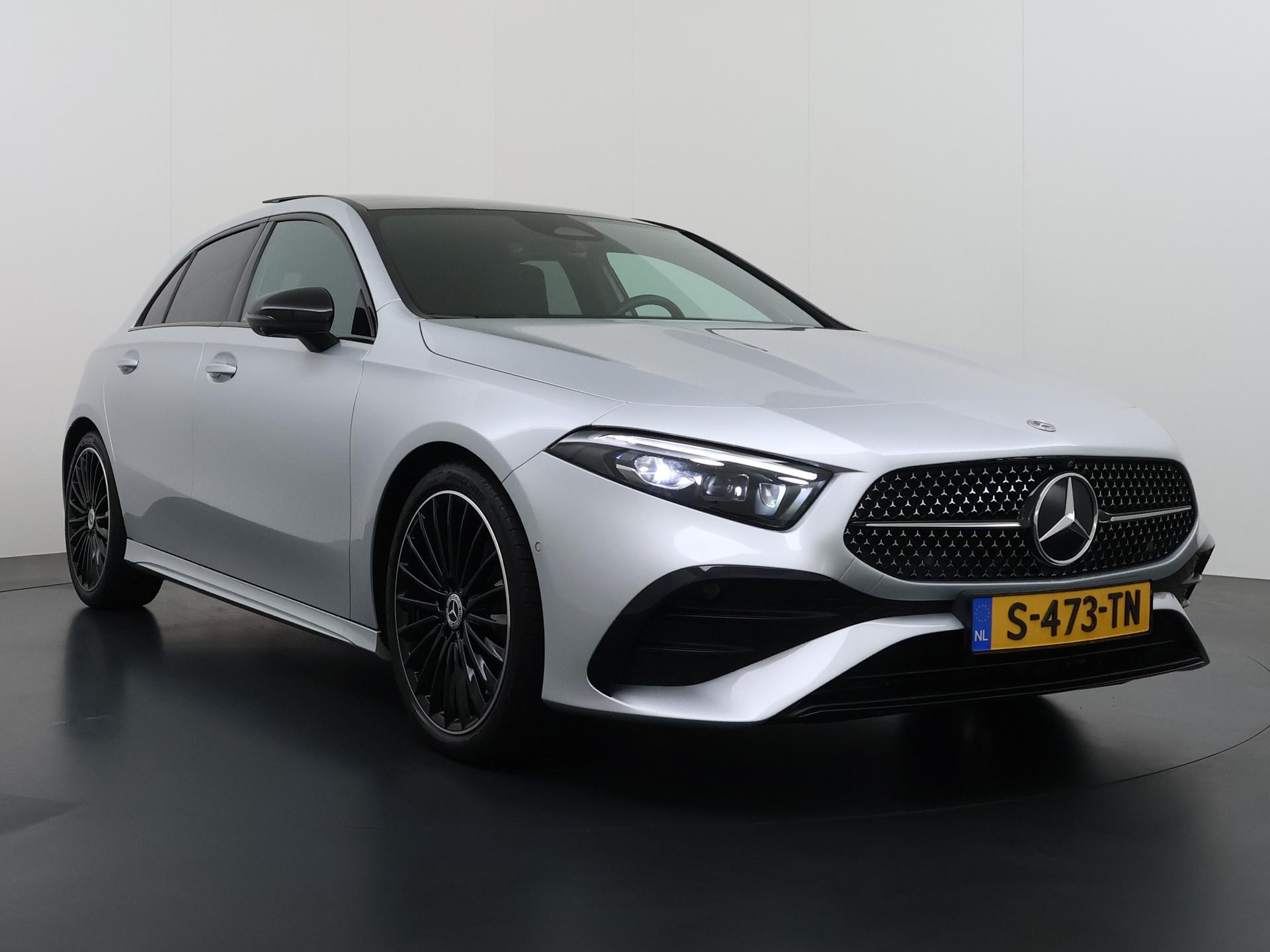 Mercedes-Benz A-klasse 180 AMG Line (Facelift) 10