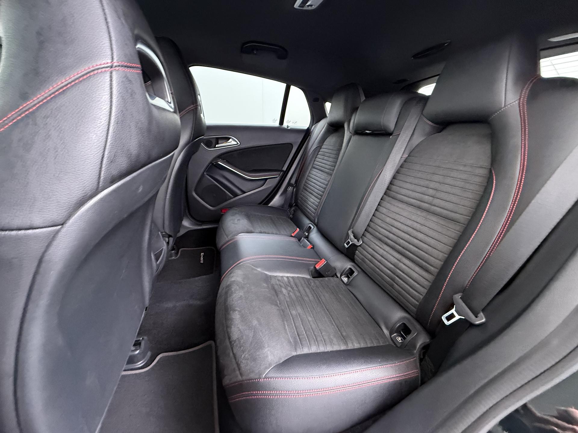 Mercedes-Benz CLA-klasse Shooting Brake 180 21