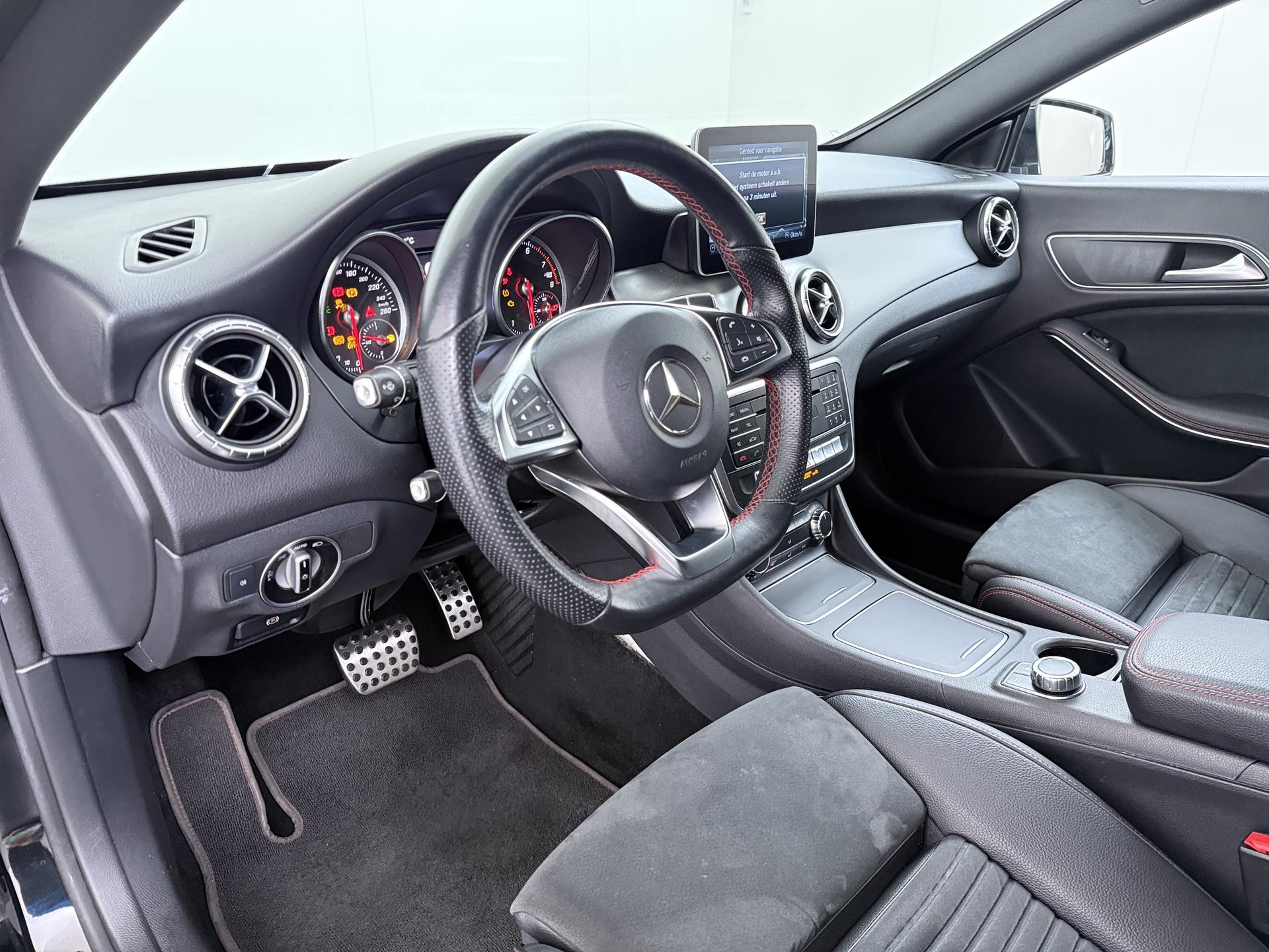 Mercedes-Benz CLA-klasse Shooting Brake 180 5