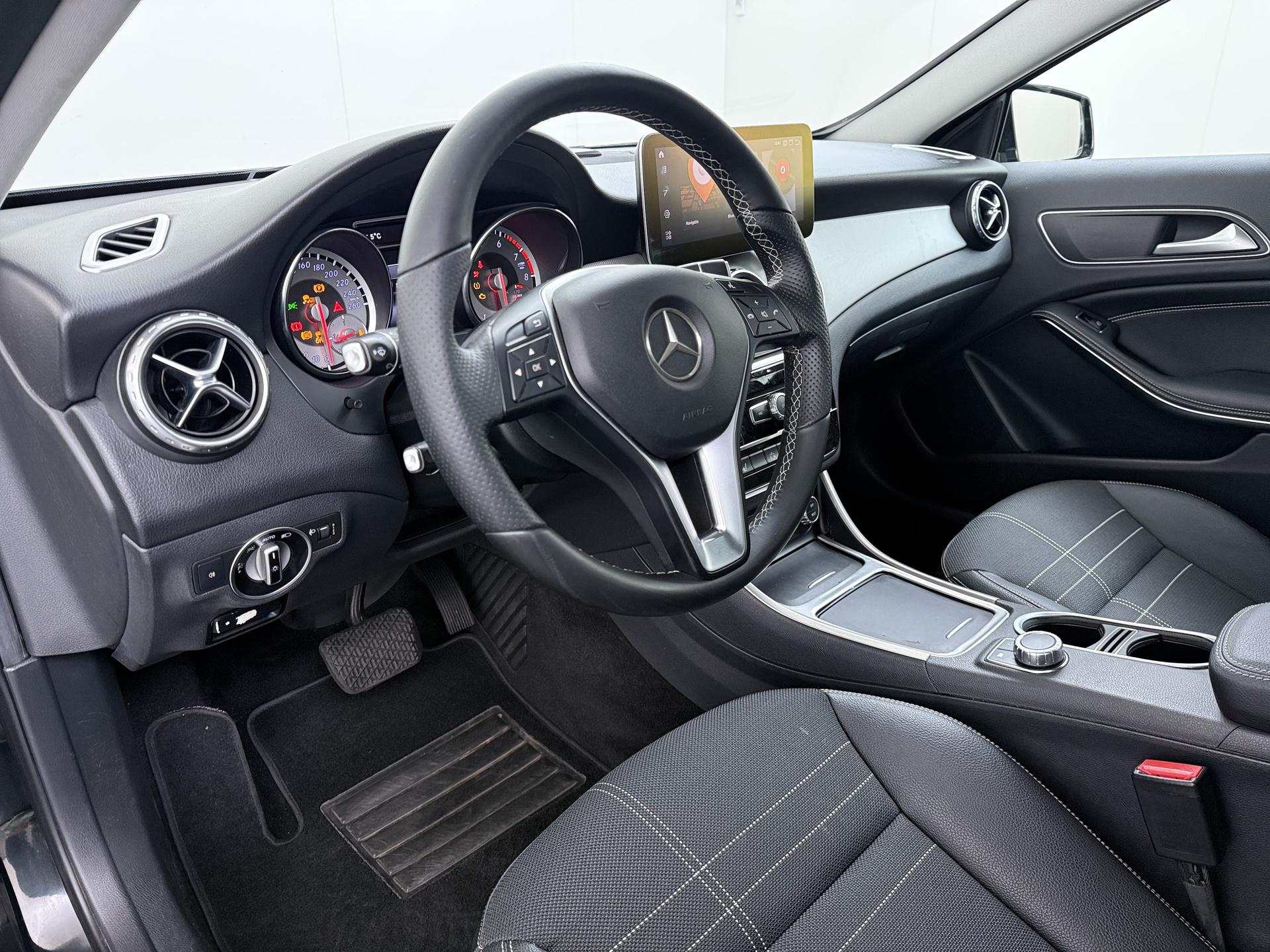 Mercedes-Benz GLA-klasse 200 Ambition 12