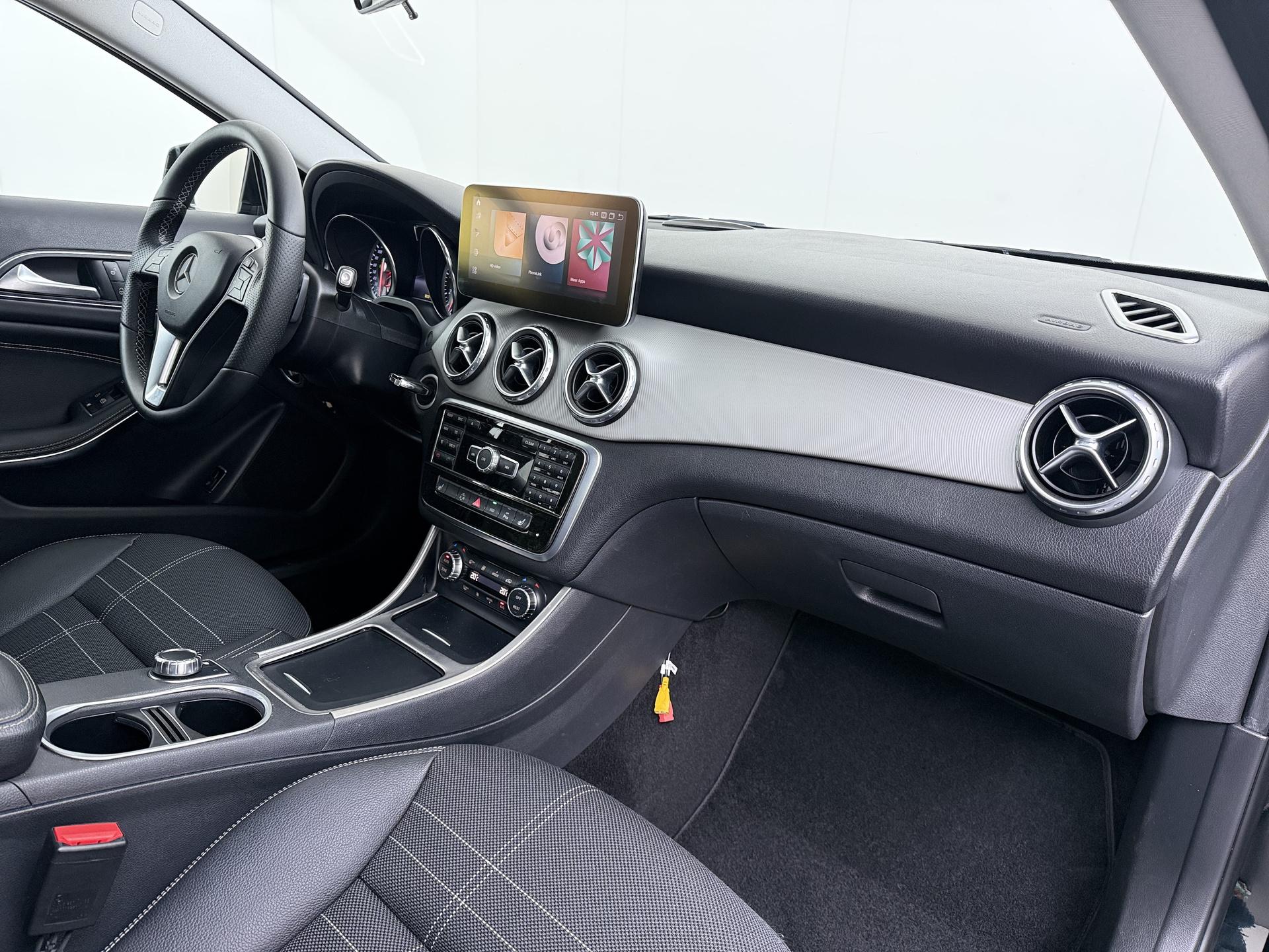 Mercedes-Benz GLA-klasse 200 Ambition 34