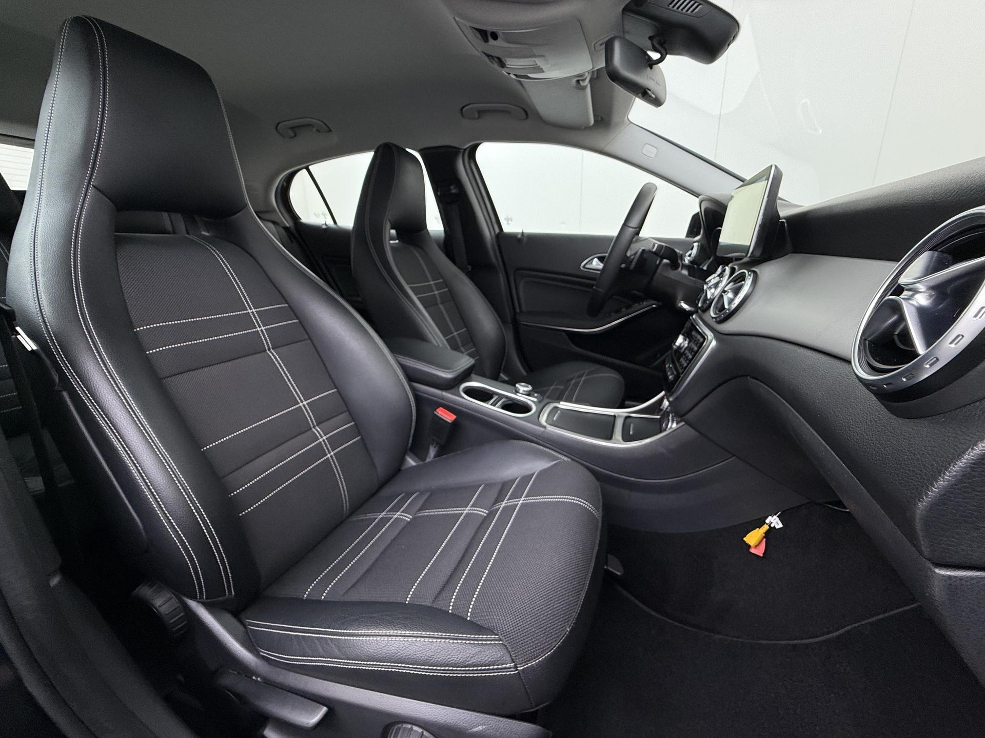 Mercedes-Benz GLA-klasse 200 Ambition 35