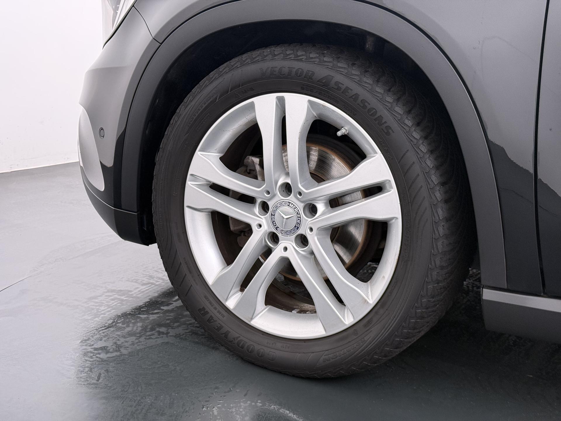 Mercedes-Benz GLA-klasse 200 Ambition 8