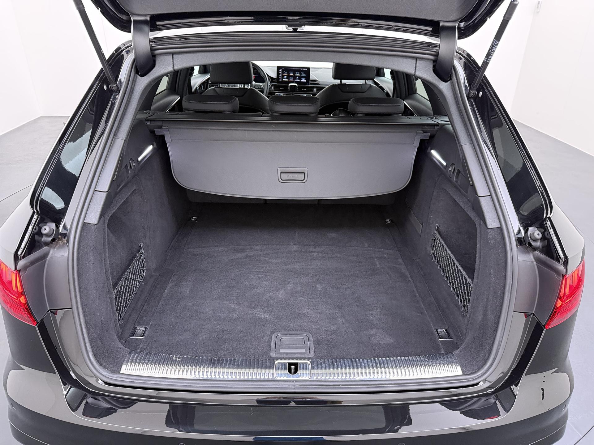 Audi A4 Avant 35 TFSI S edition Competition 15