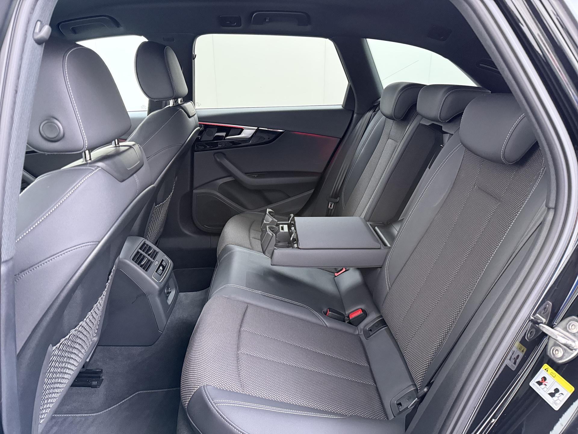 Audi A4 Avant 35 TFSI S edition Competition 20