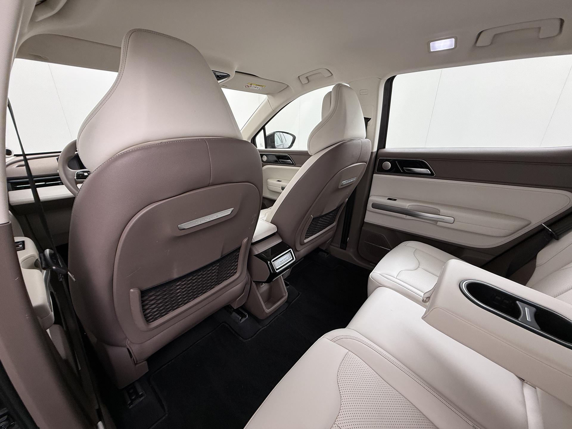 Aiways U5 63kWh Showroom 15