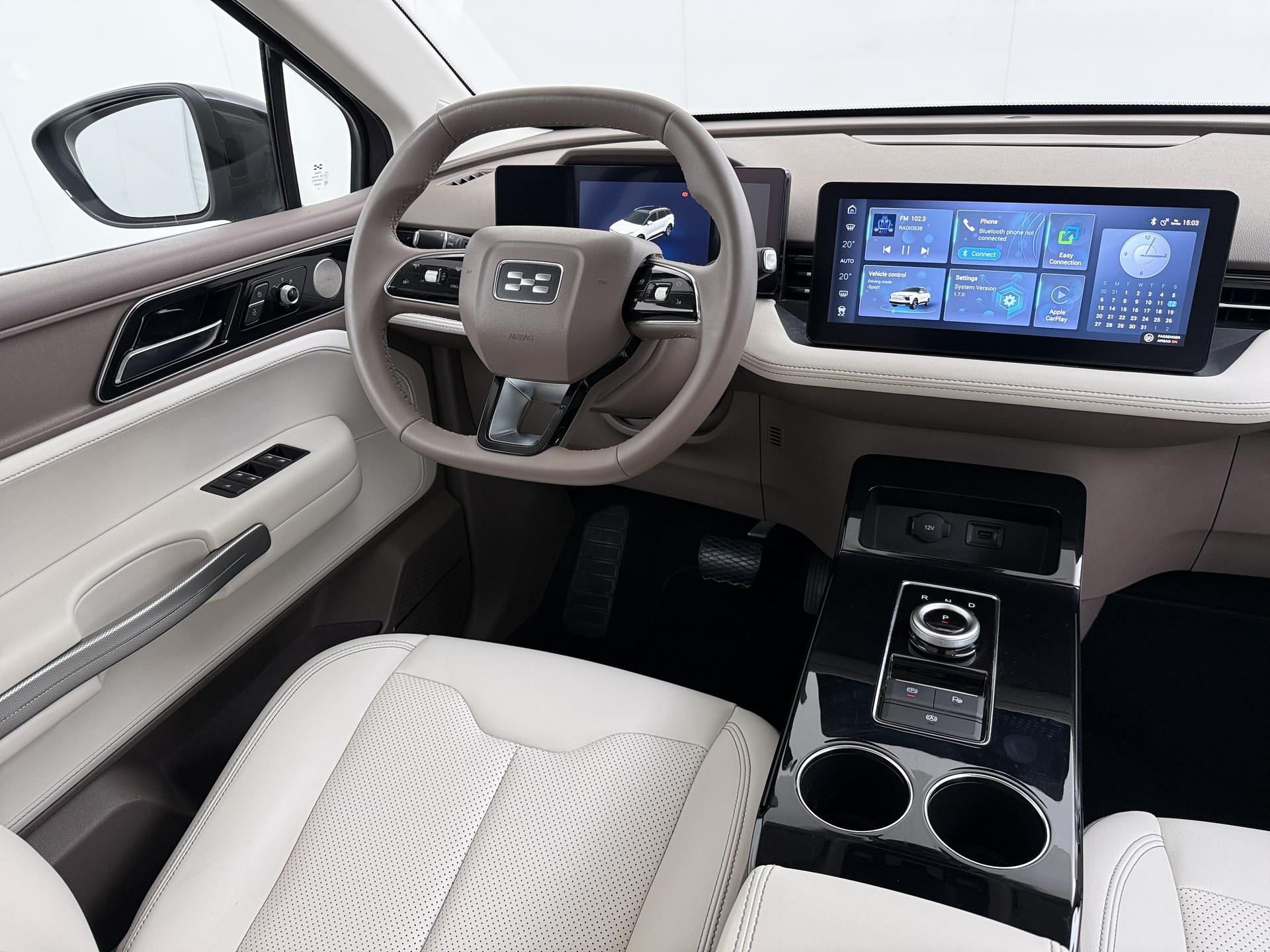 Aiways U5 63kWh Showroom 18