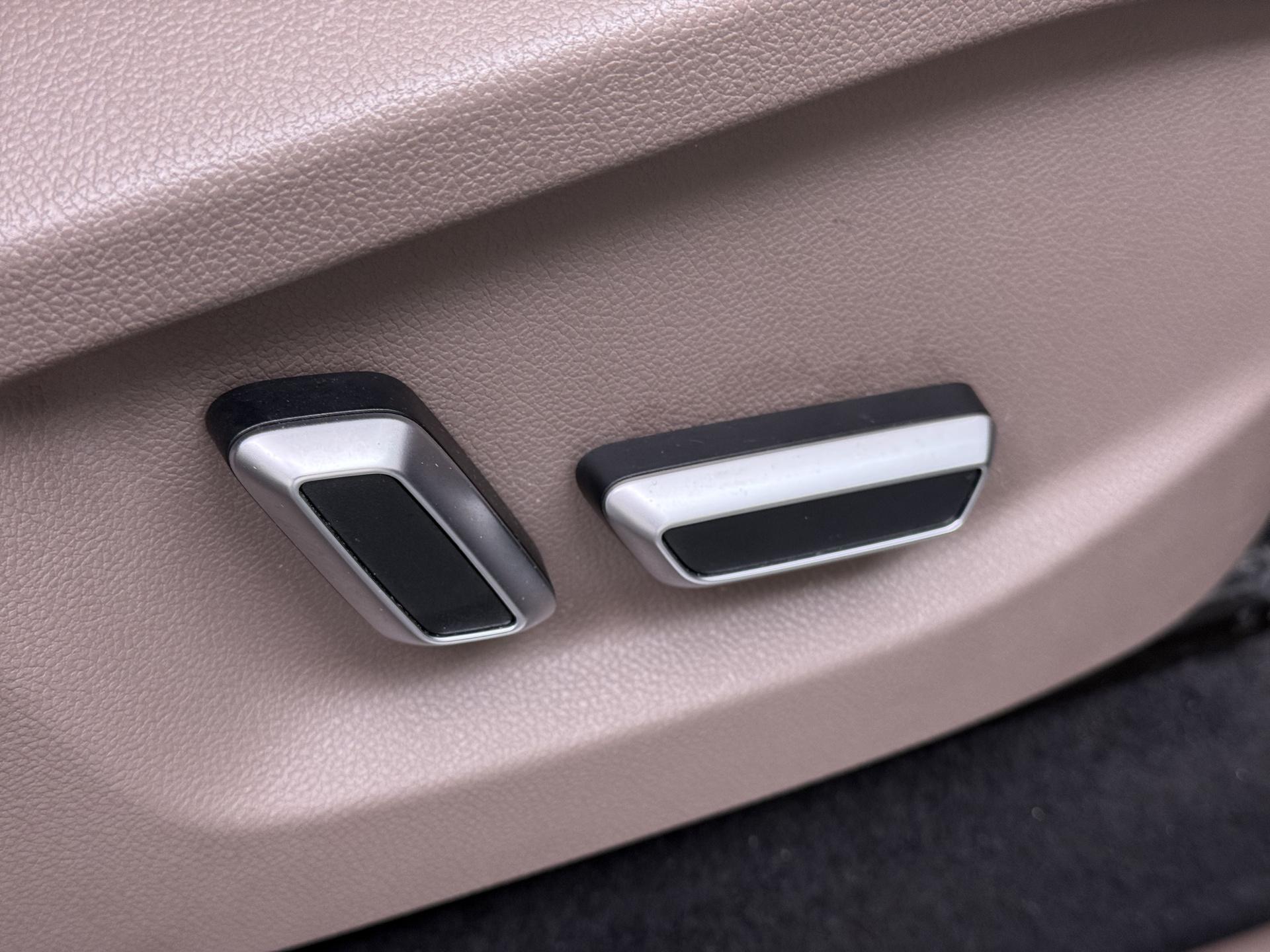 Aiways U5 63kWh Showroom 33