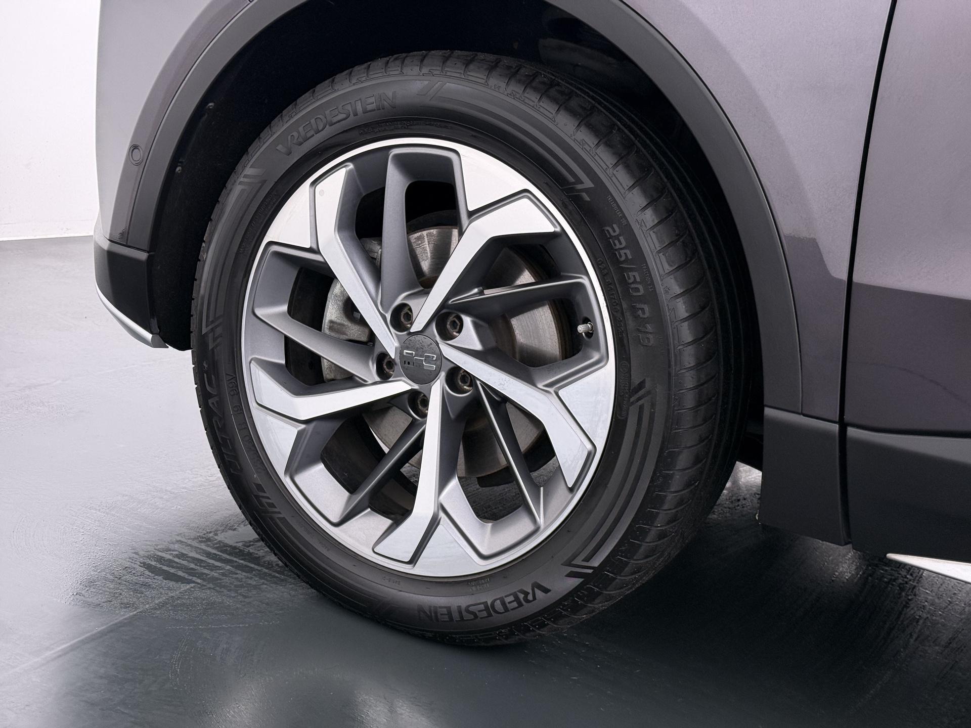 Aiways U5 63kWh Showroom 8