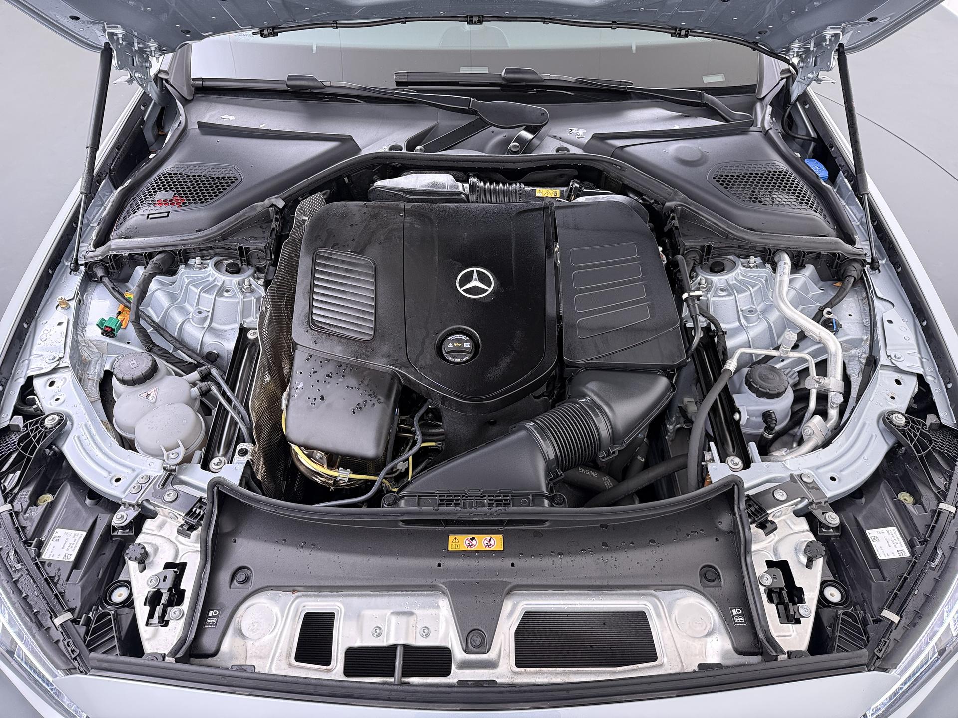 Mercedes-Benz E-klasse 300 e AMG Sport Edition 21