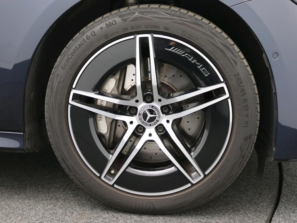 Mercedes-Benz E-klasse 300 e AMG Line 14