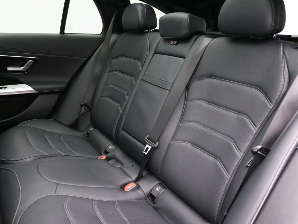 Mercedes-Benz E-klasse Estate 300 e Sport Edition 8