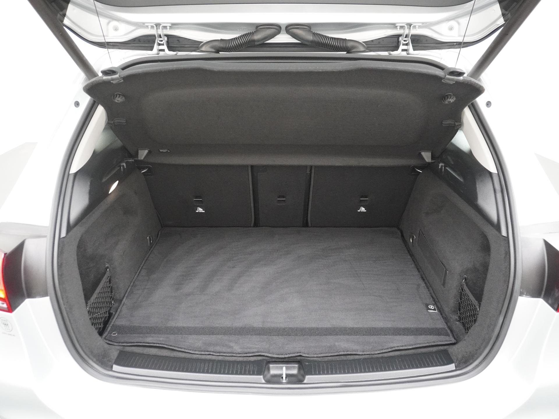 Mercedes-Benz B-klasse 220 4MATIC 15