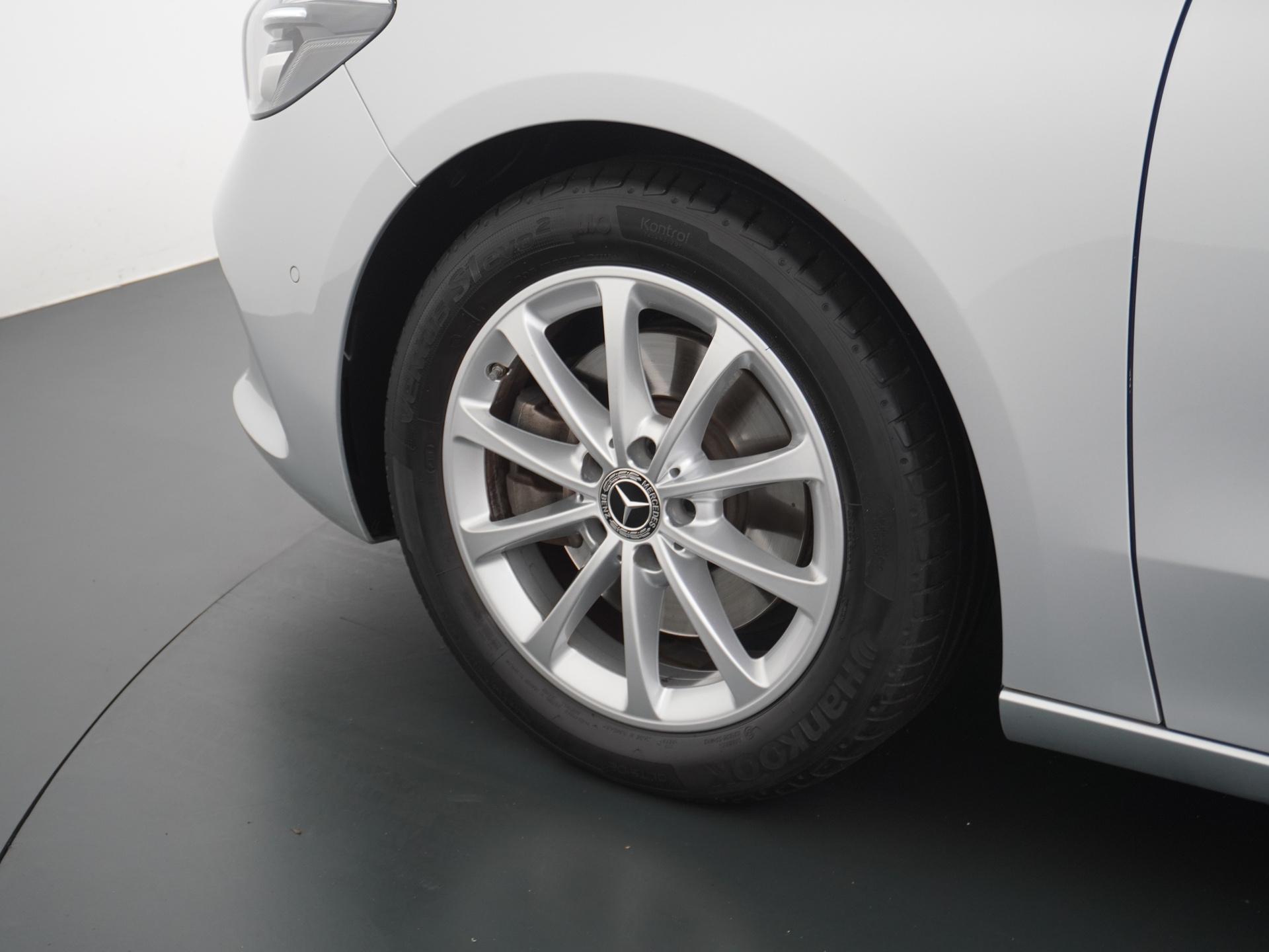 Mercedes-Benz B-klasse 220 4MATIC 16