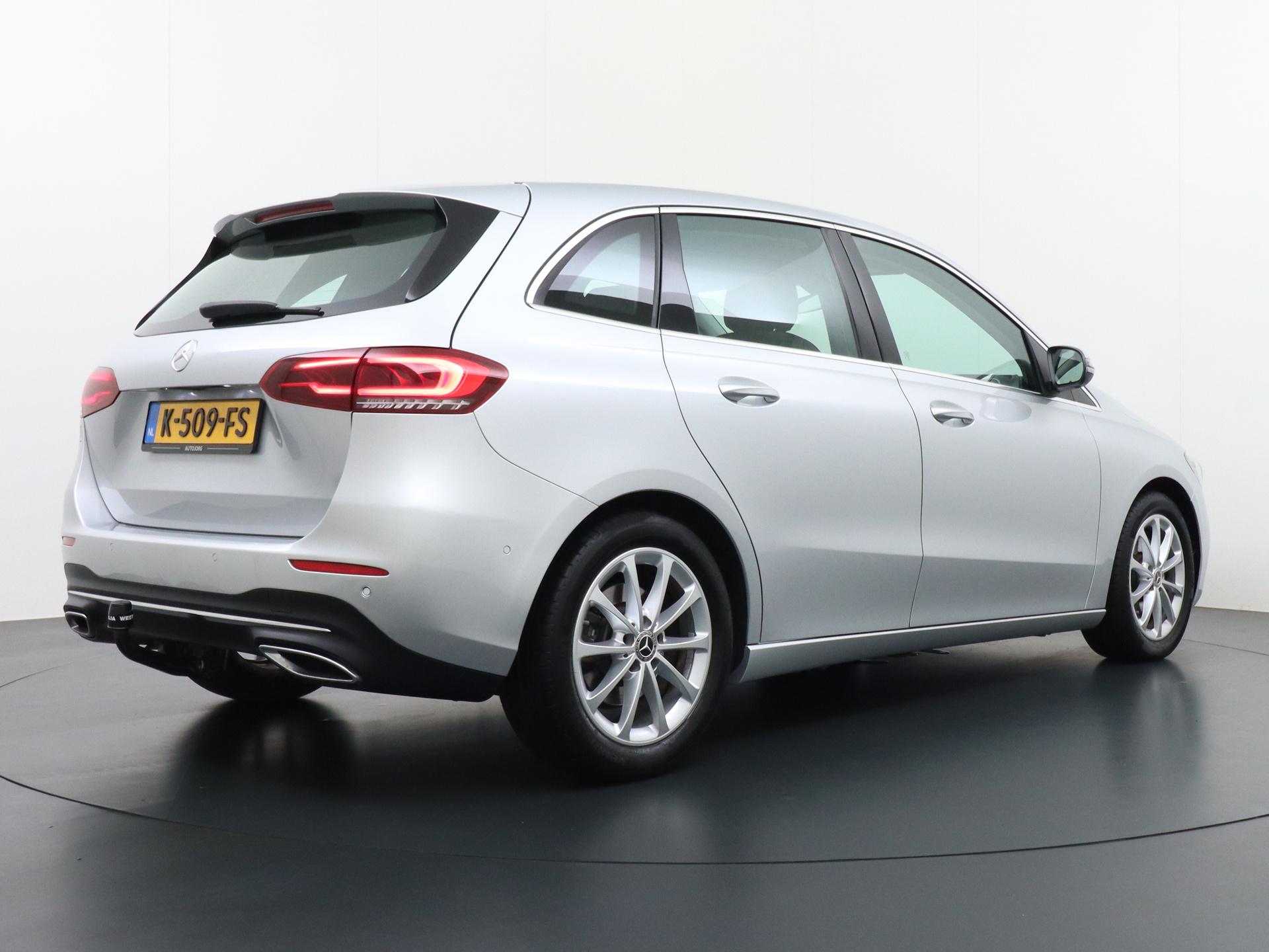 Mercedes-Benz B-klasse 220 4MATIC 2