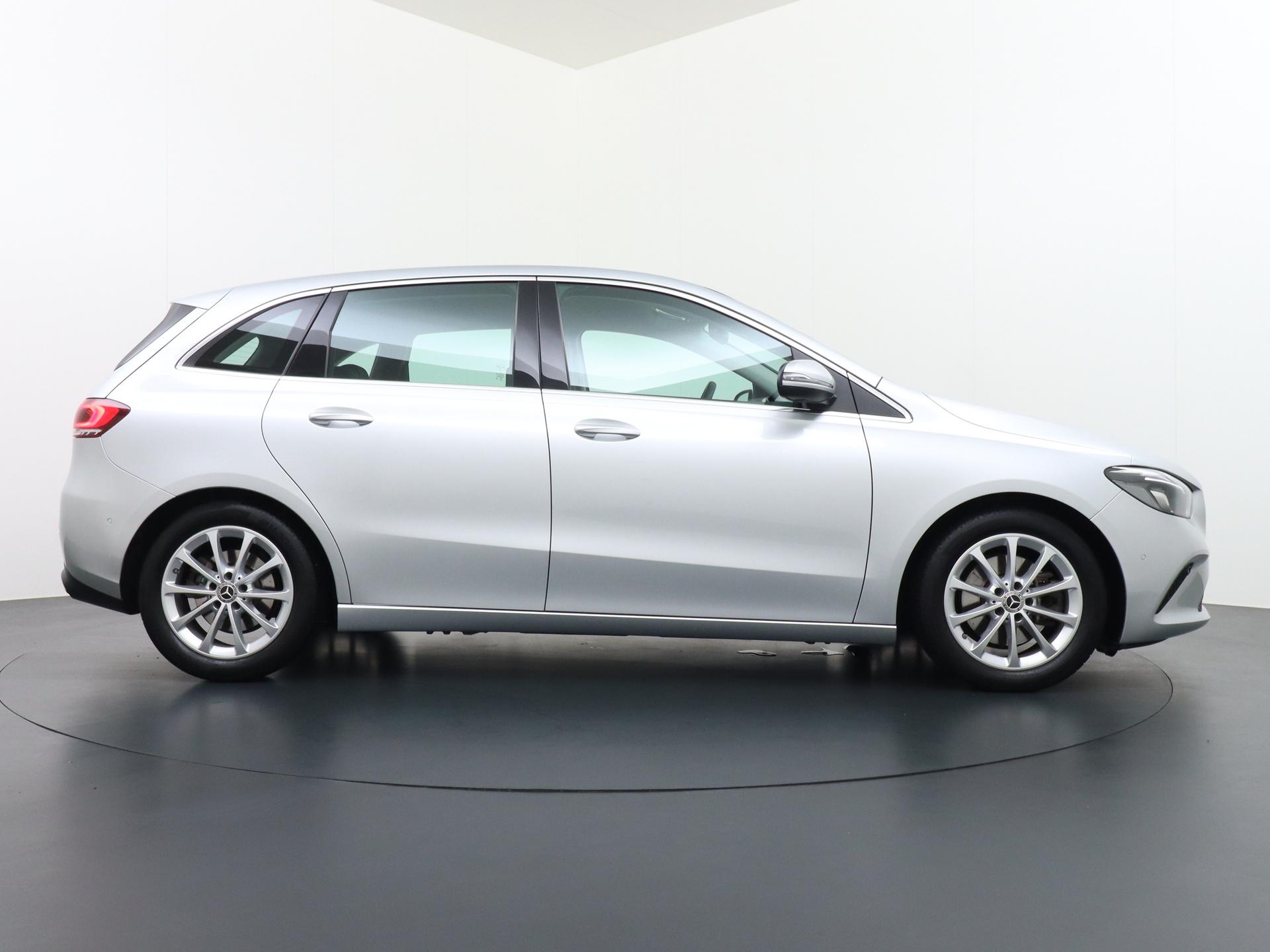 Mercedes-Benz B-klasse 220 4MATIC 4