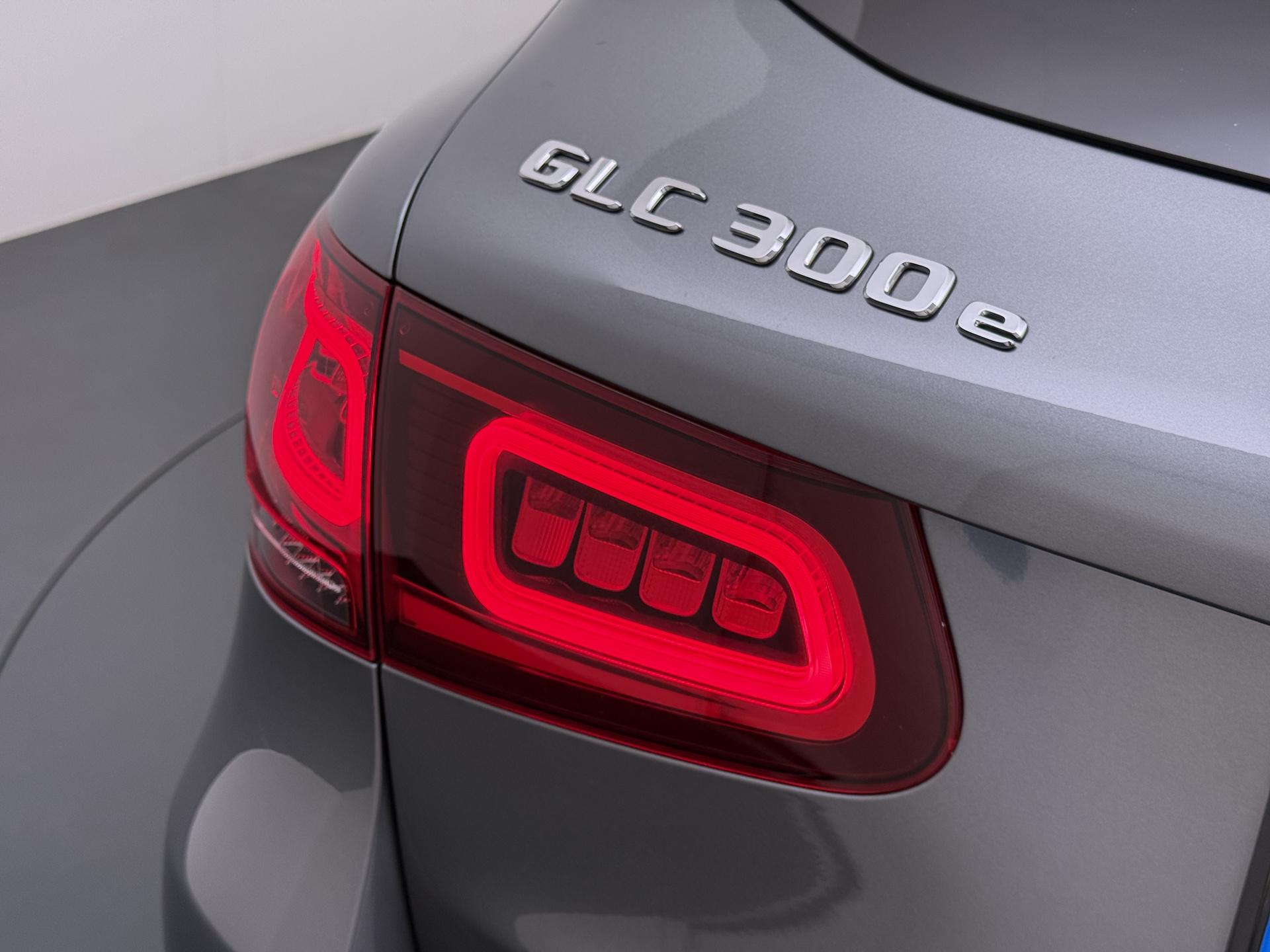 Mercedes-Benz GLC-klasse 300 e 4MATIC AMG Business Solution 17