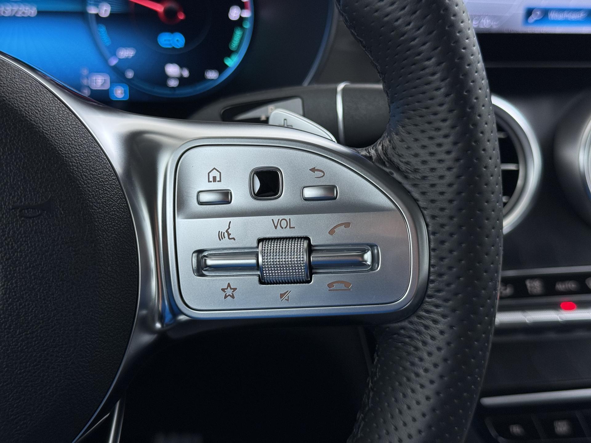 Mercedes-Benz GLC-klasse 300 e 4MATIC AMG Business Solution 38