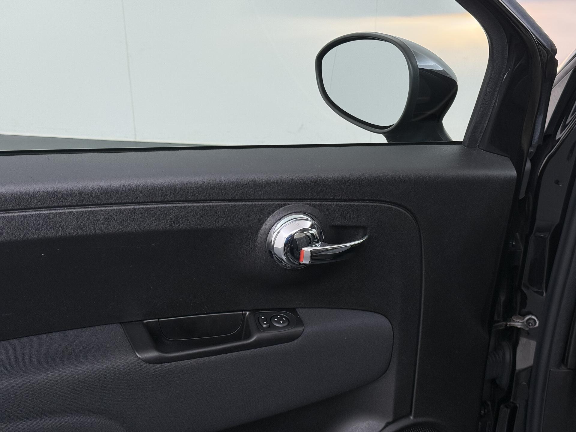 Fiat 500 1.0 Hybrid Lounge 10