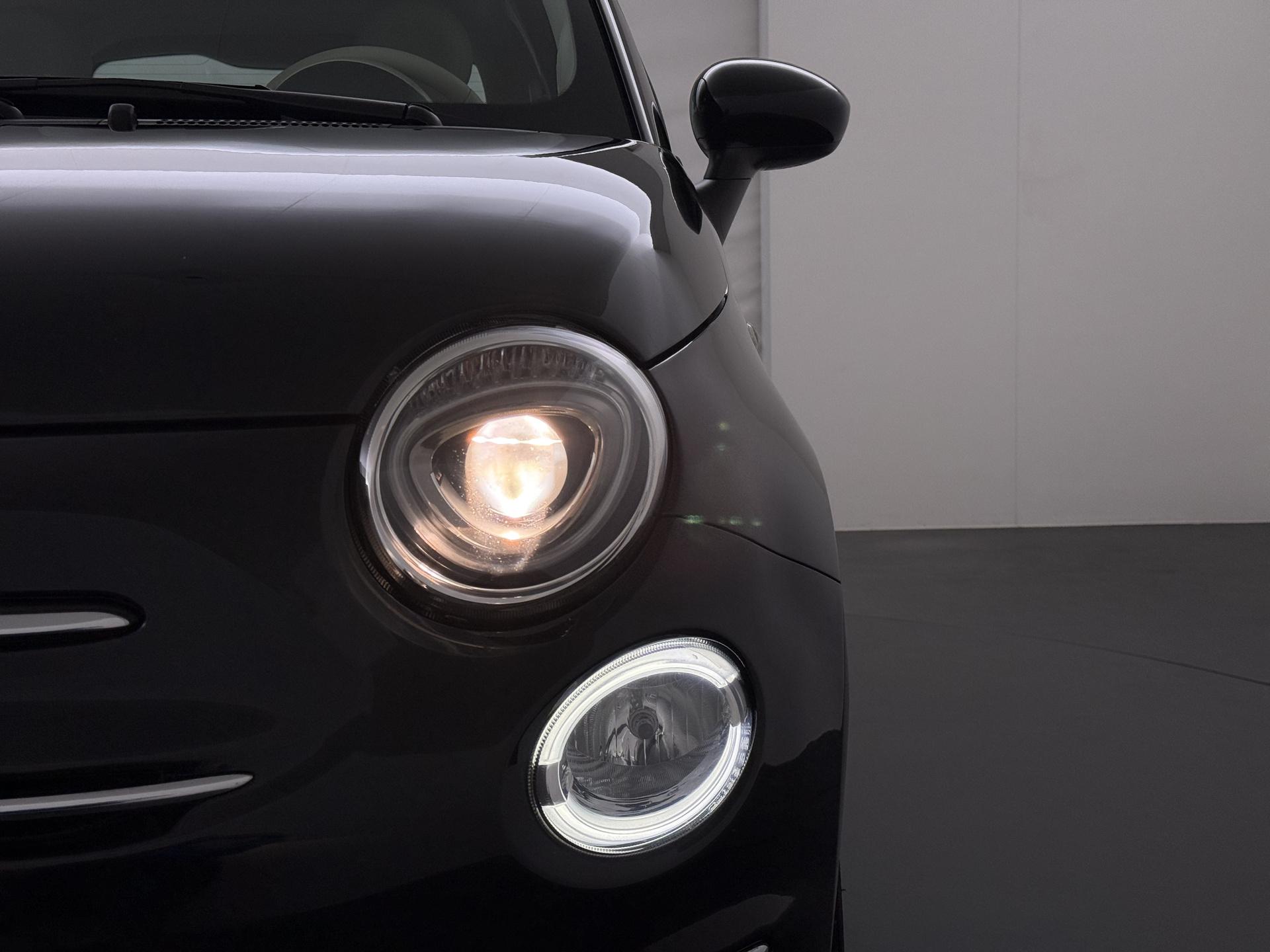 Fiat 500 1.0 Hybrid Lounge 8