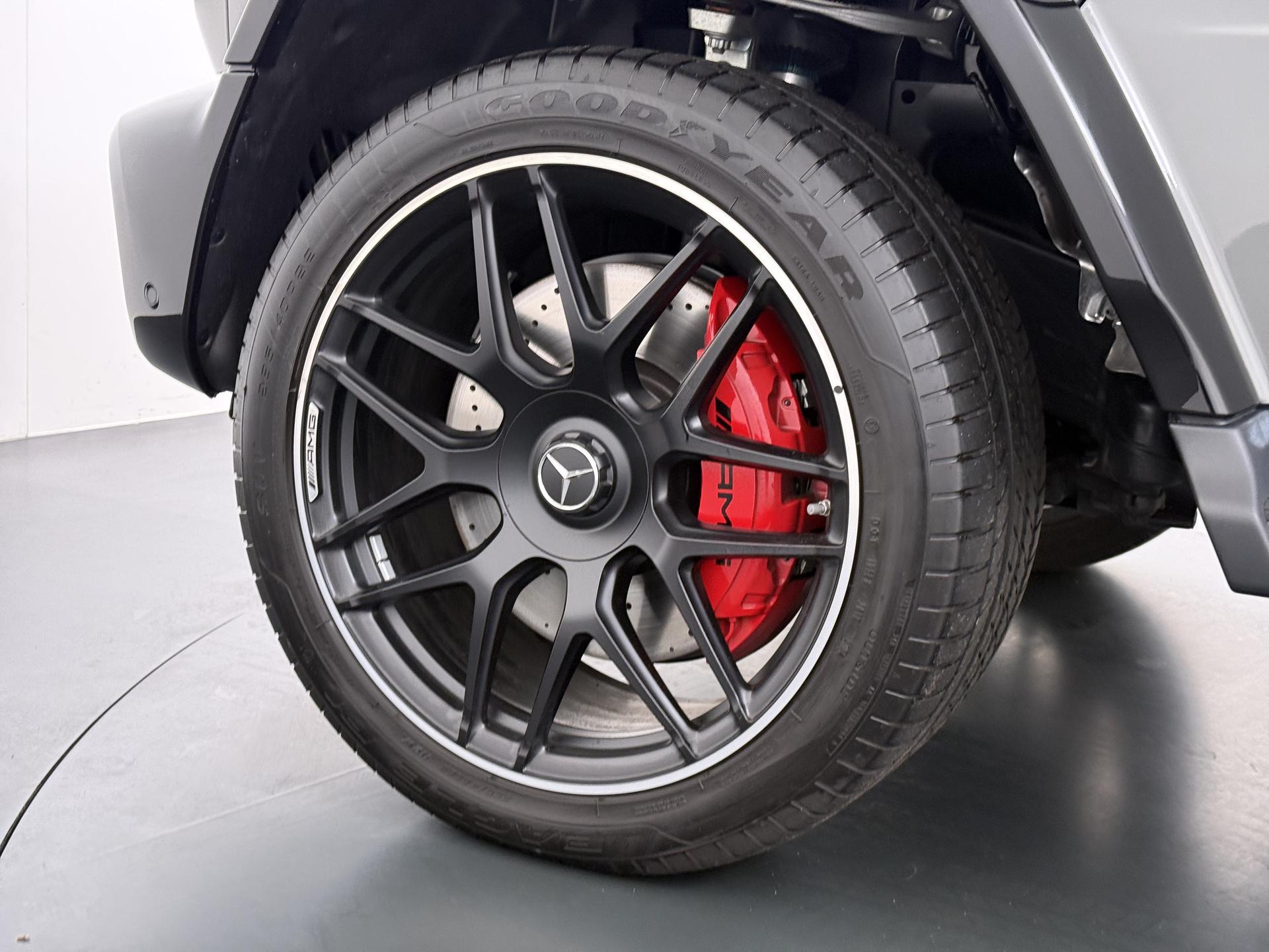 Mercedes-Benz G-klasse AMG 63 4