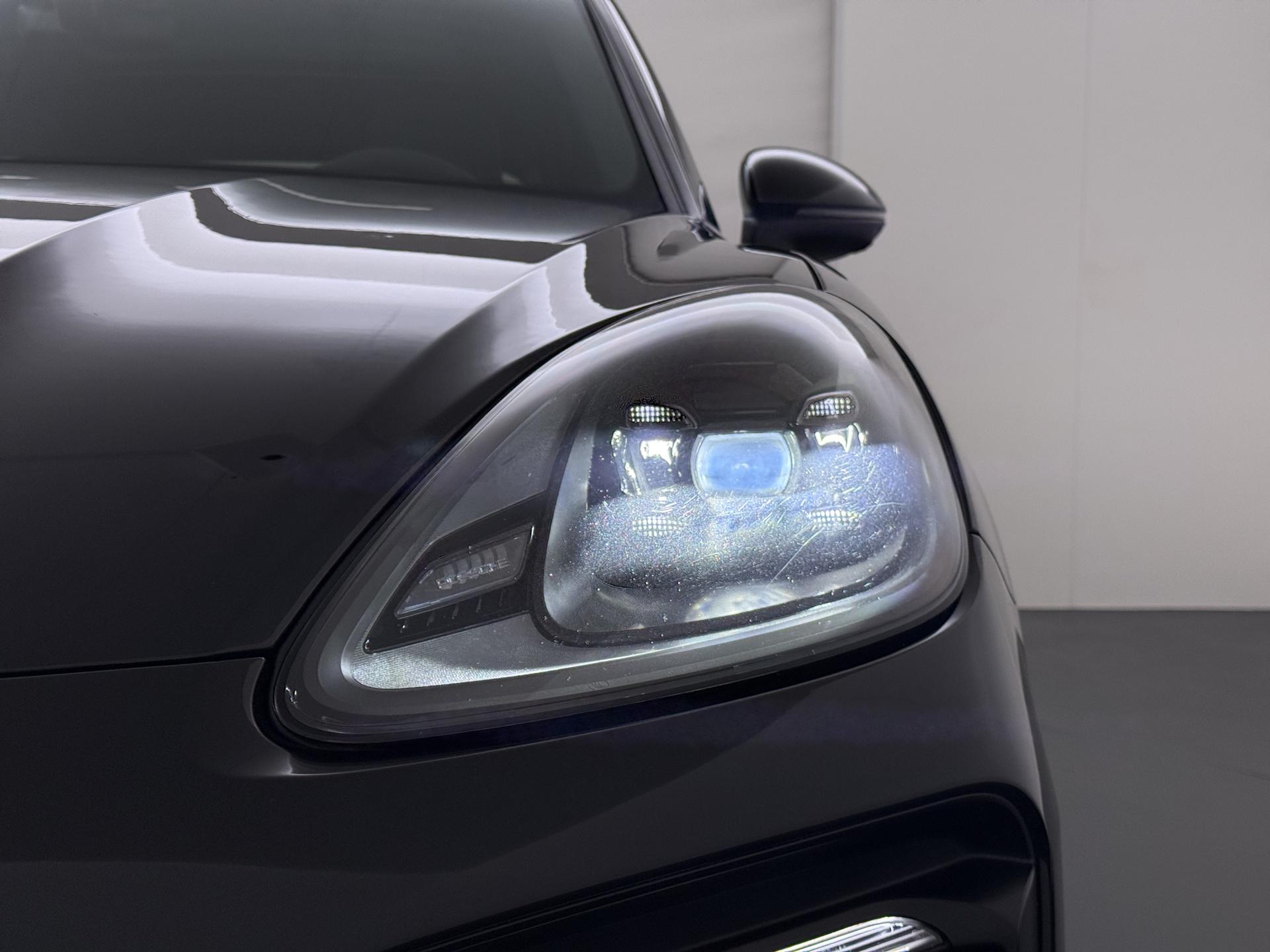 Porsche Cayenne 3.0 22