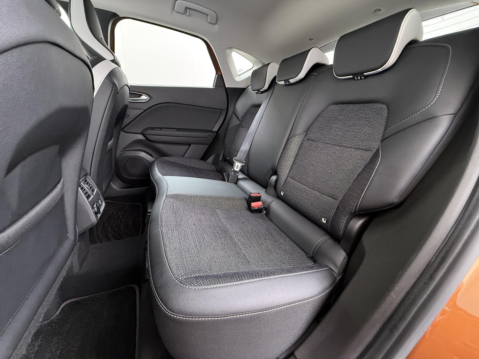 Renault Captur 1.3 TCe 155 Intens 15