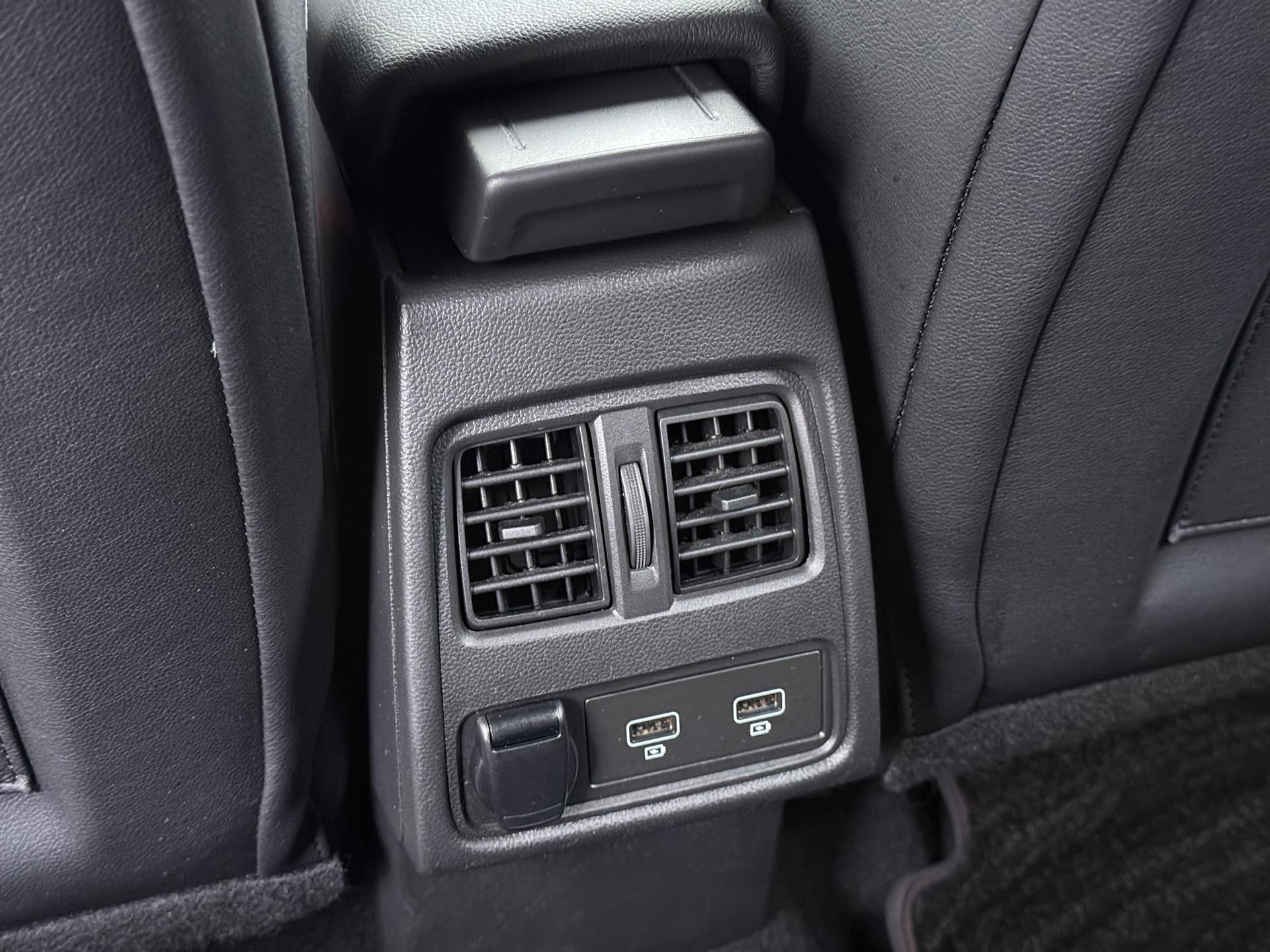 Renault Captur 1.3 TCe 155 Intens 16