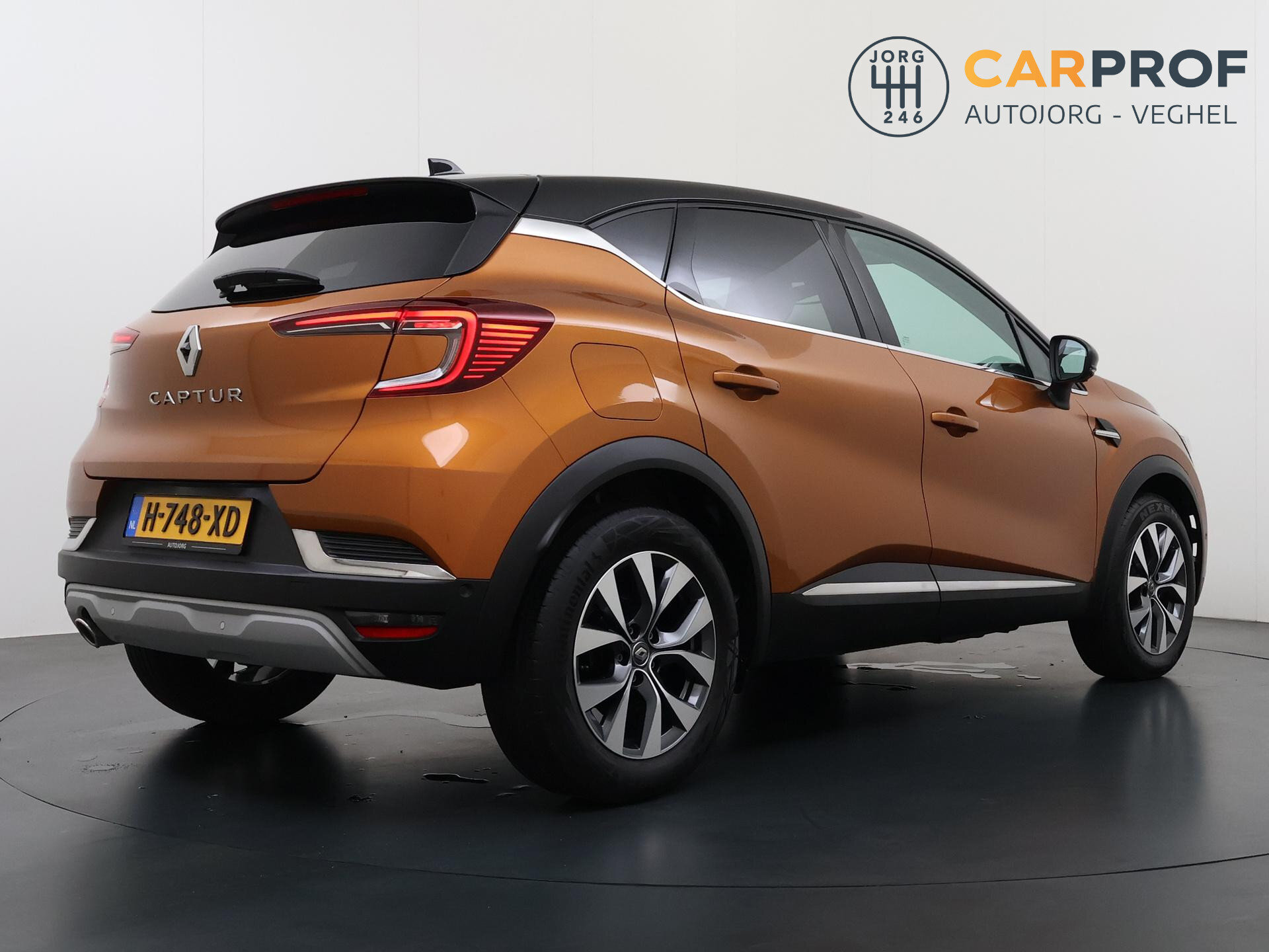 Renault Captur 1.3 TCe 155 Intens 2