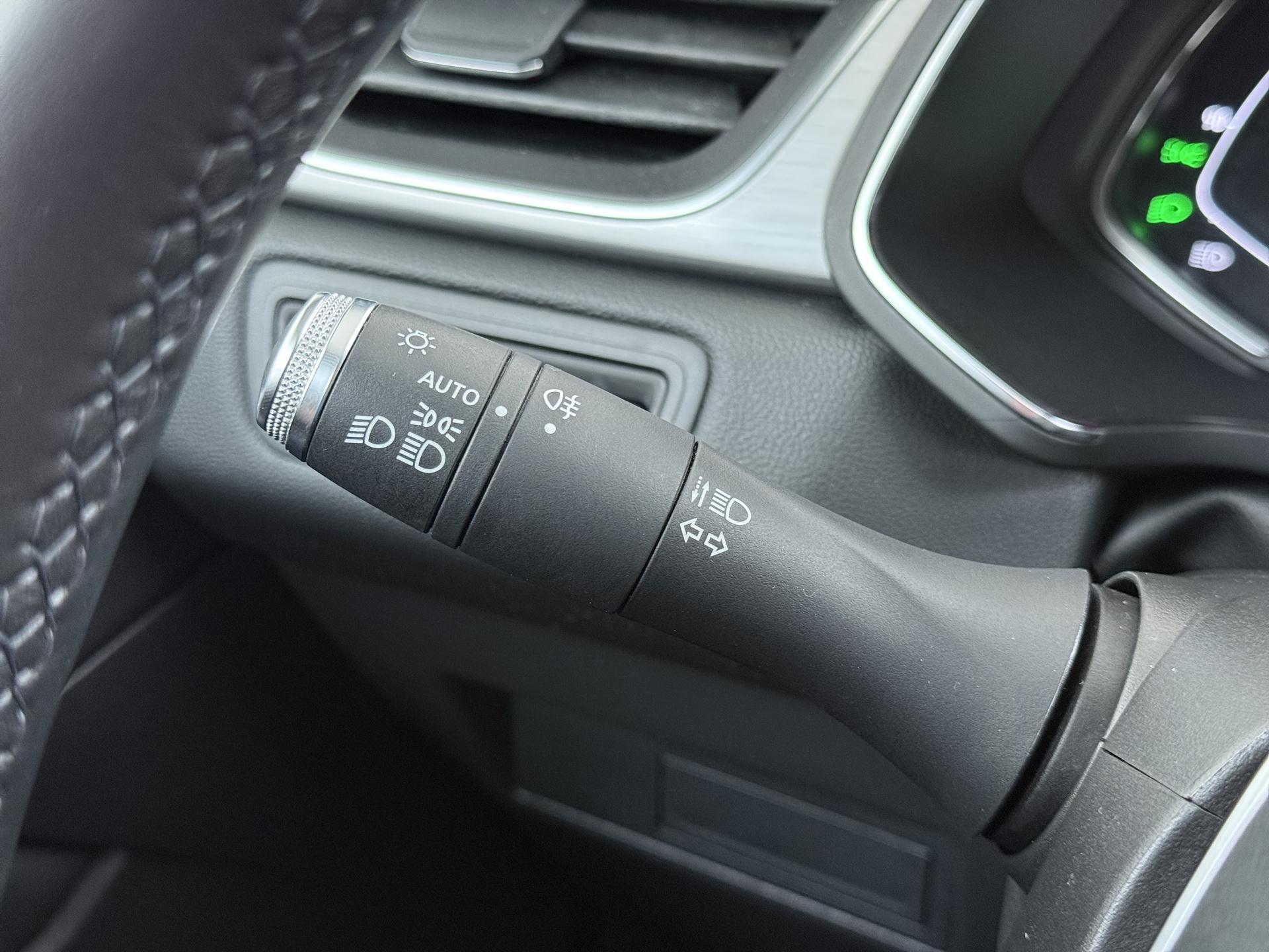 Renault Captur 1.3 TCe 155 Intens 20