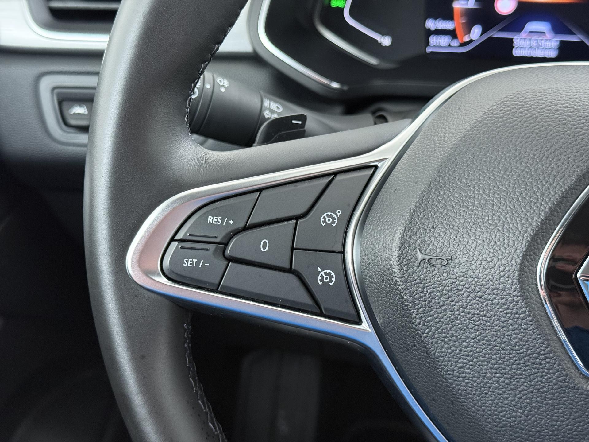 Renault Captur 1.3 TCe 155 Intens 22