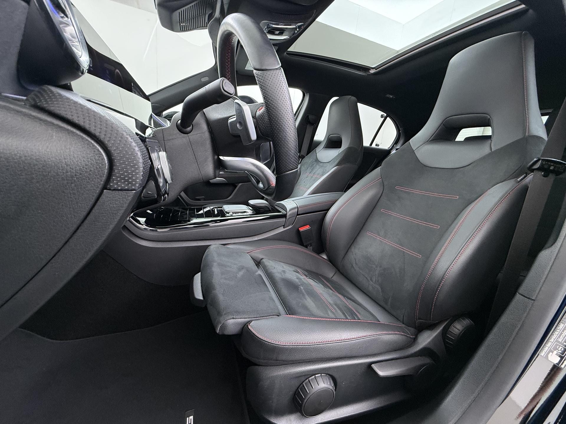 Mercedes-Benz A-klasse 250 e AMG Line 21