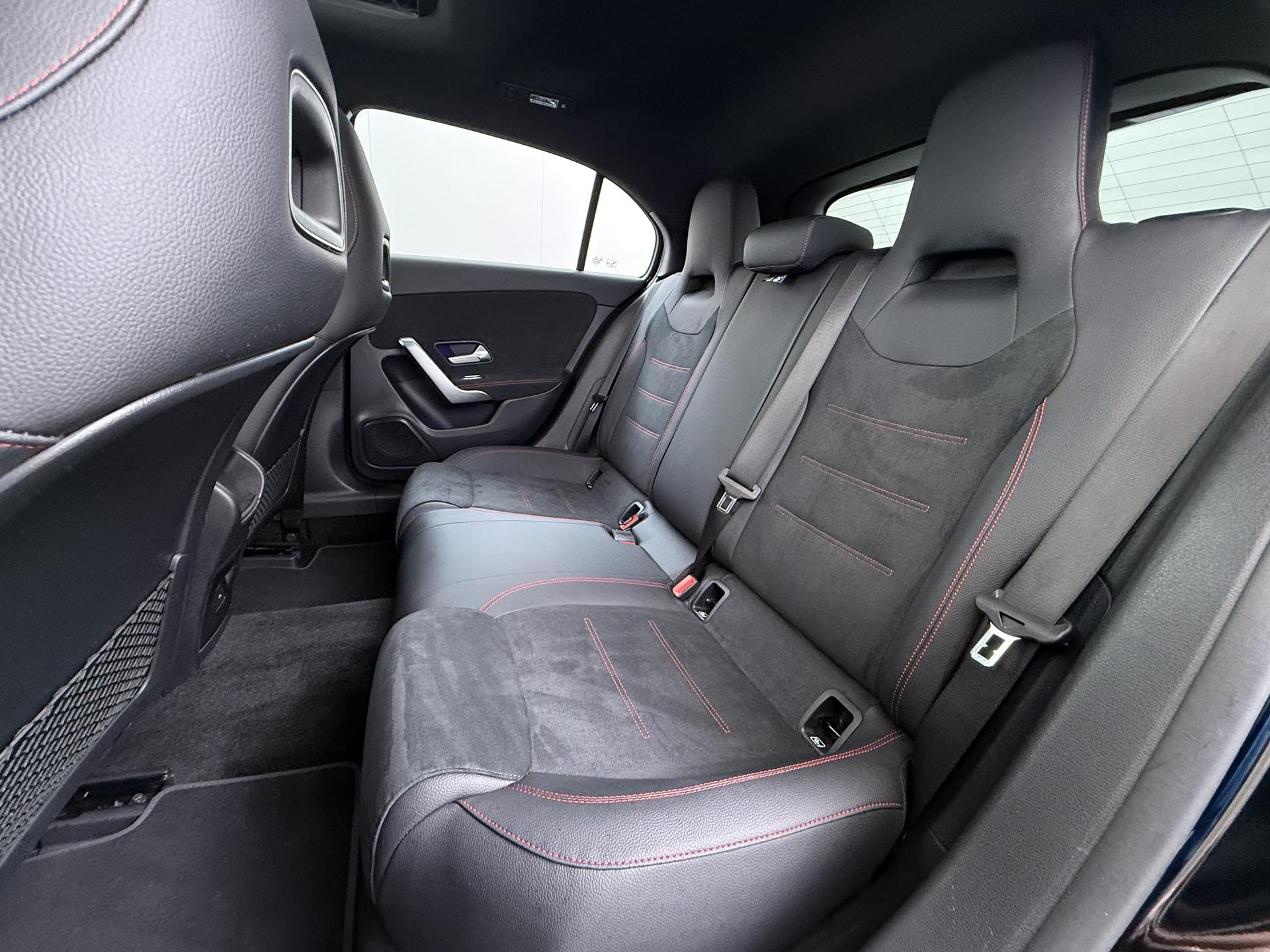 Mercedes-Benz A-klasse 250 e AMG Line 26