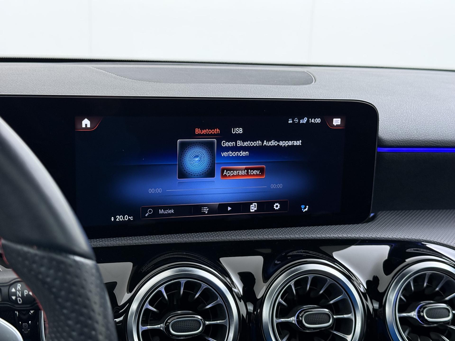 Mercedes-Benz A-klasse 250 e AMG Line 41