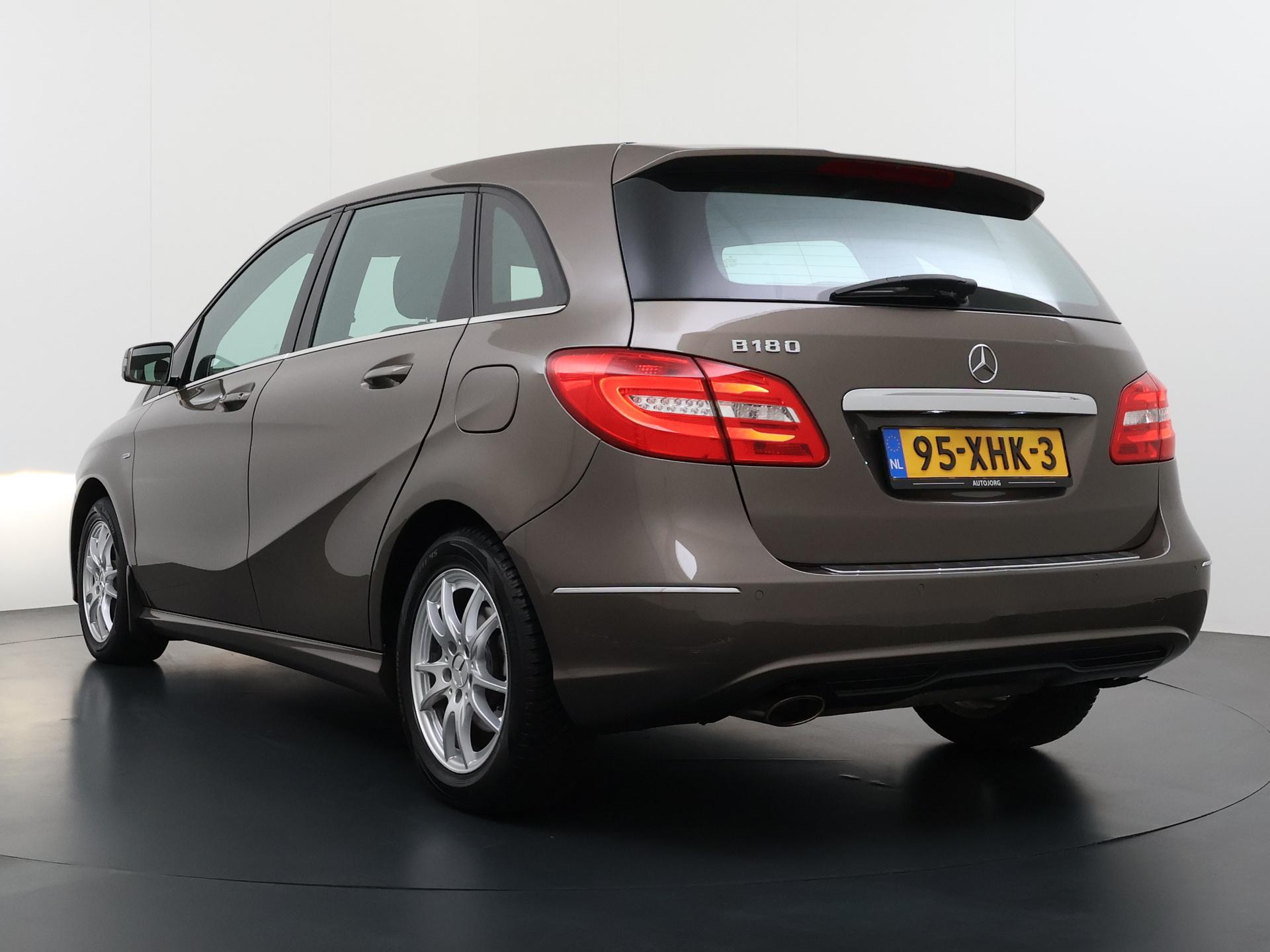 Mercedes-Benz B-klasse 180 Ambition 1