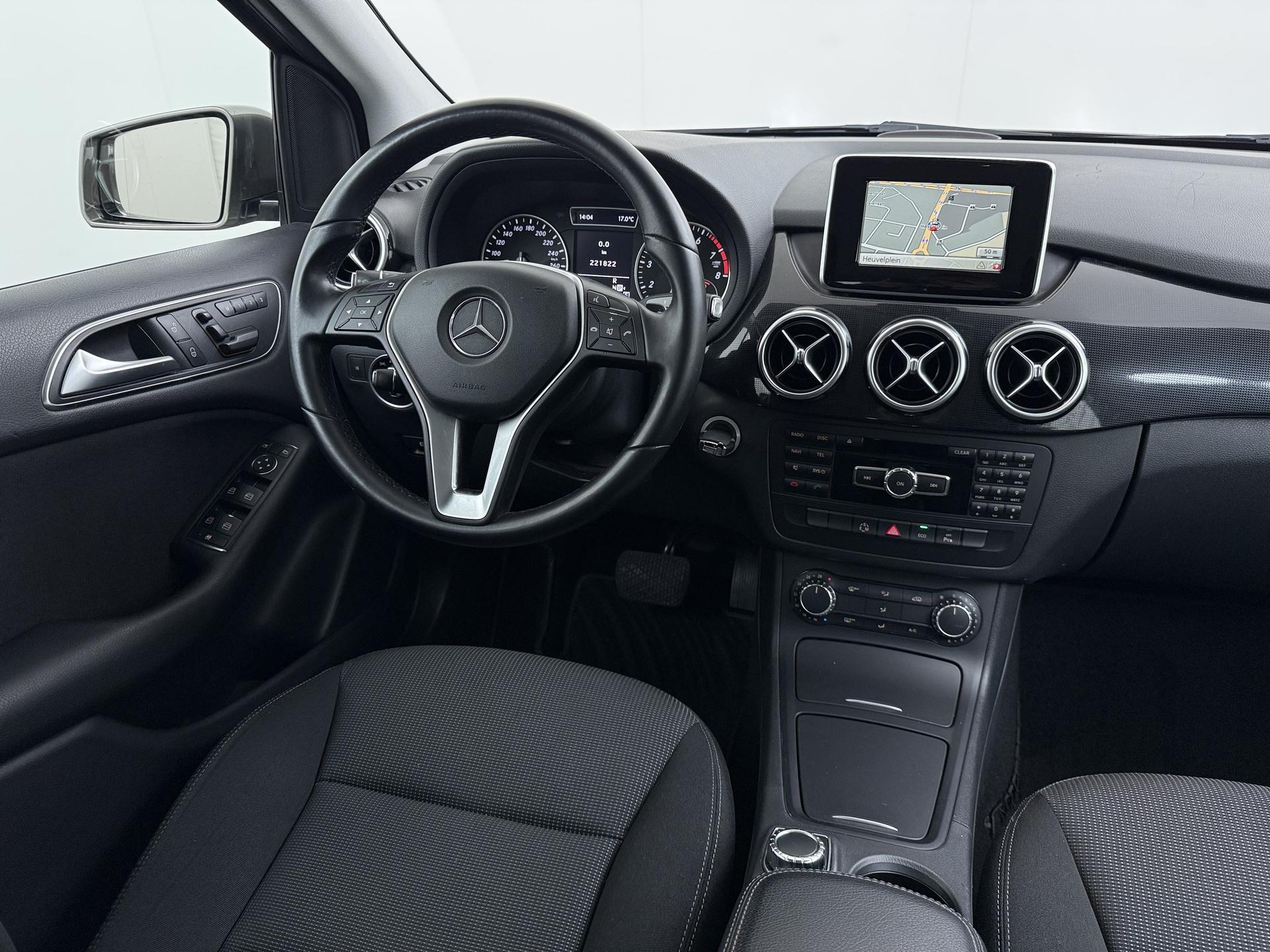 Mercedes-Benz B-klasse 180 Ambition 18