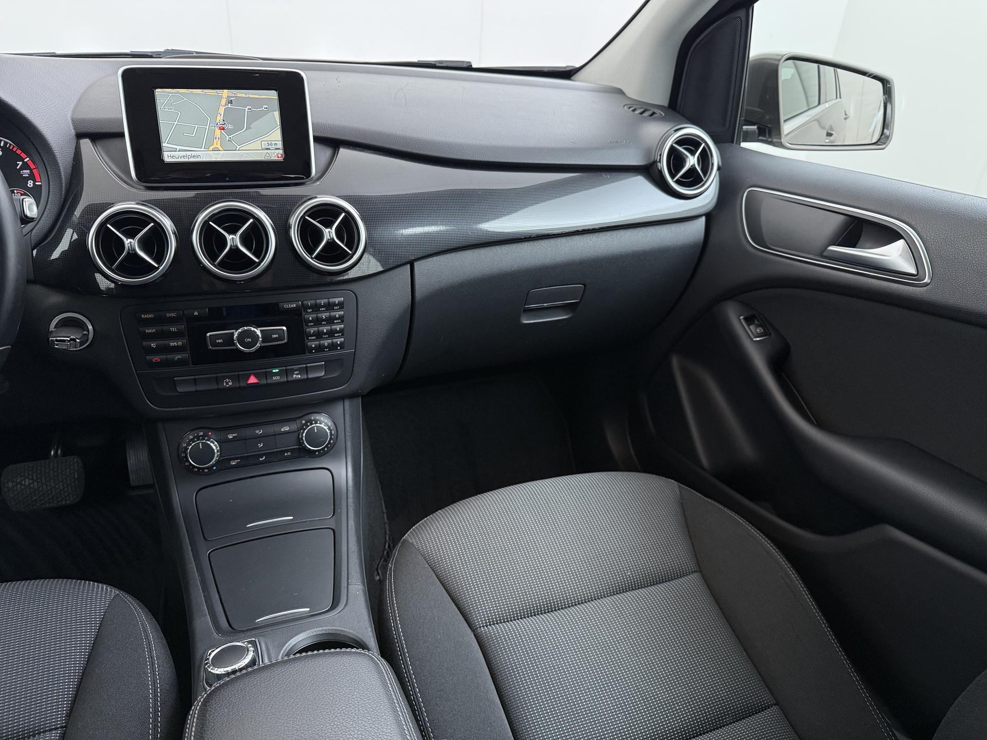 Mercedes-Benz B-klasse 180 Ambition 19